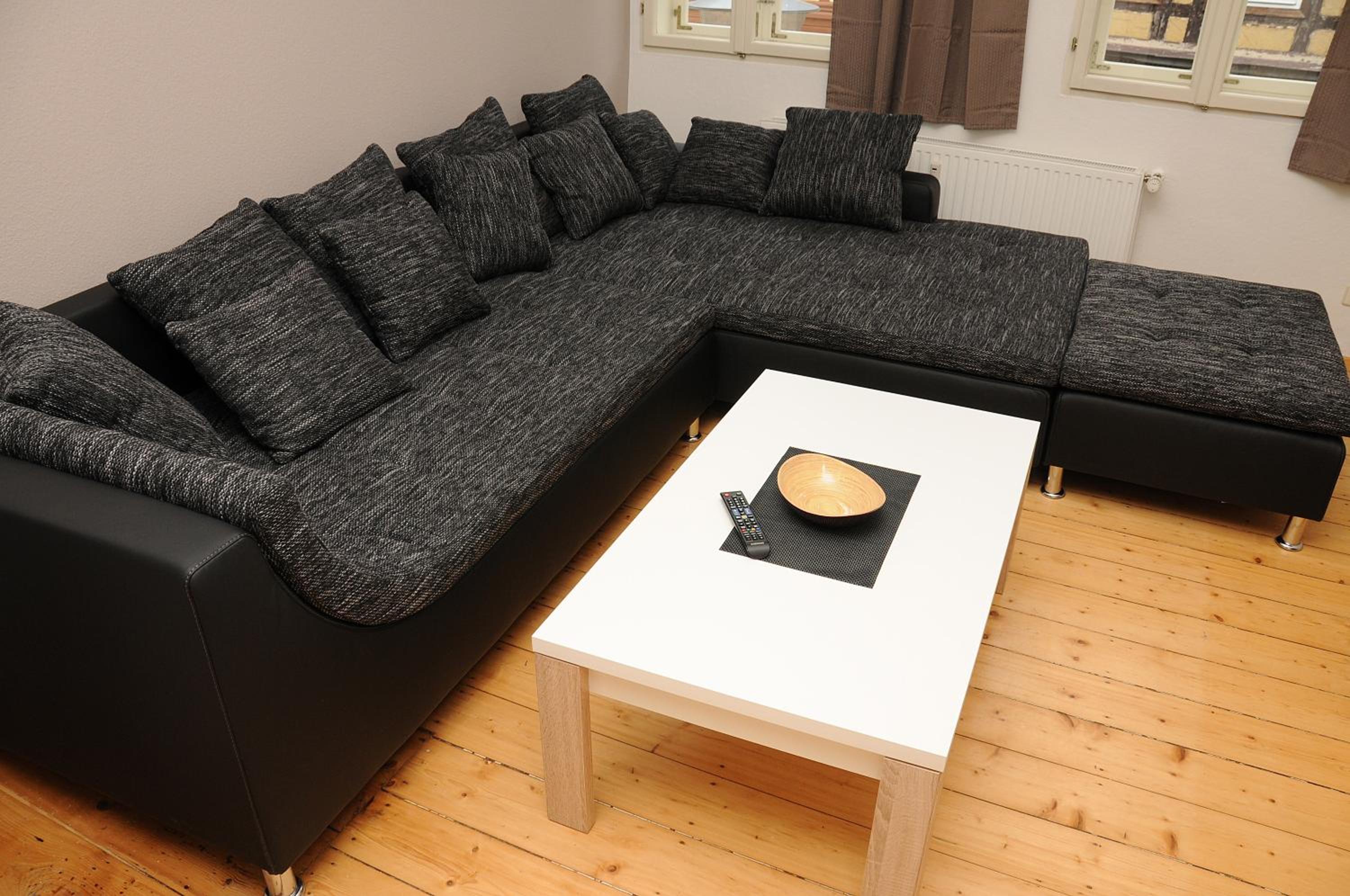 Apartment photo 2