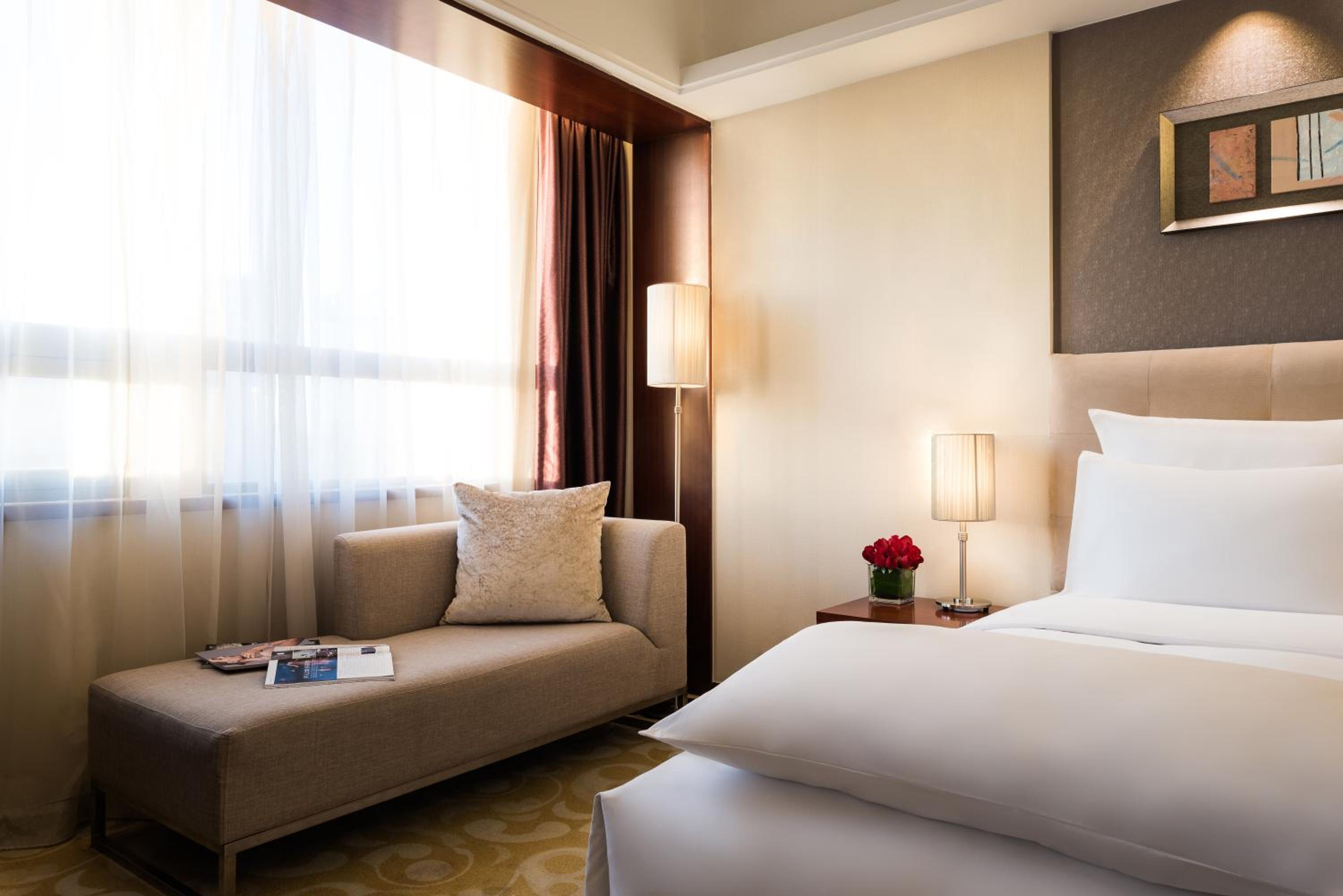 Deluxe Room, 1 King Size Bed - Photo 1