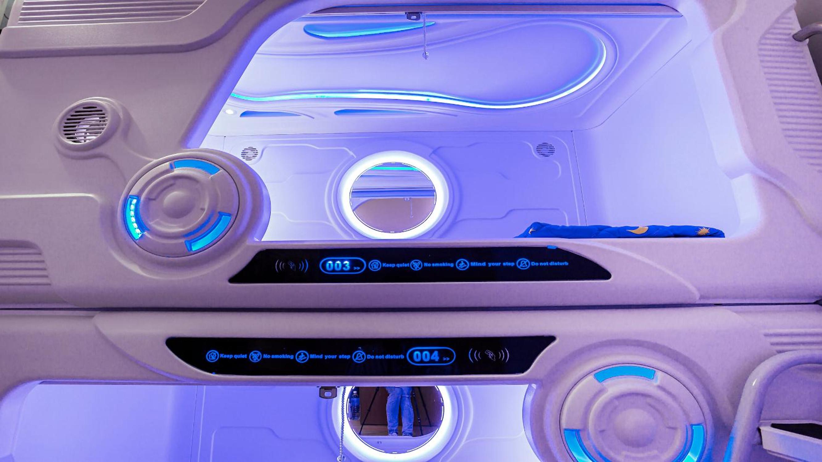 Double Space Pod in Mixed Dormitory  photo 3