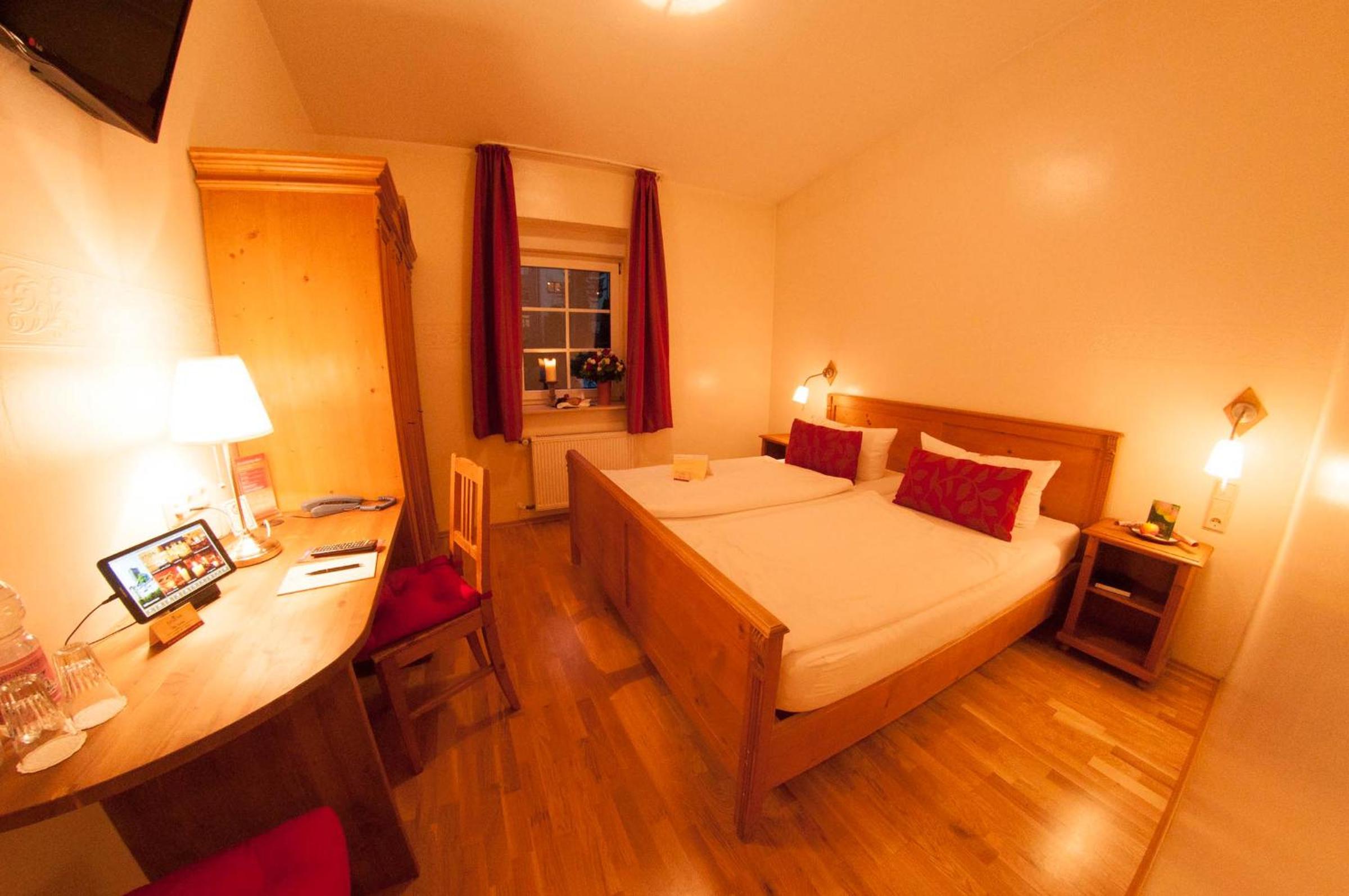 Small Double Room photo 1