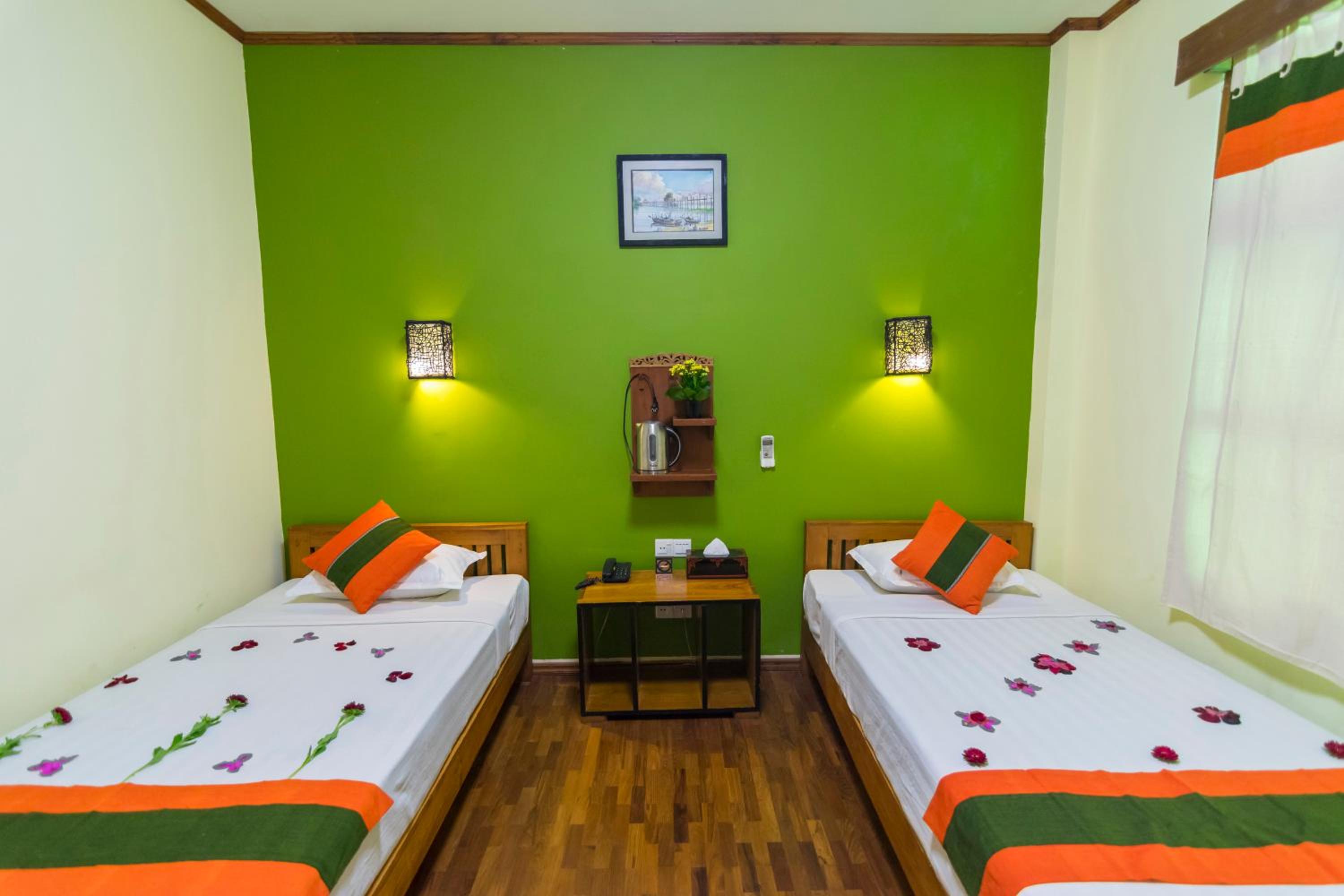 Superior Twin Room photo 1
