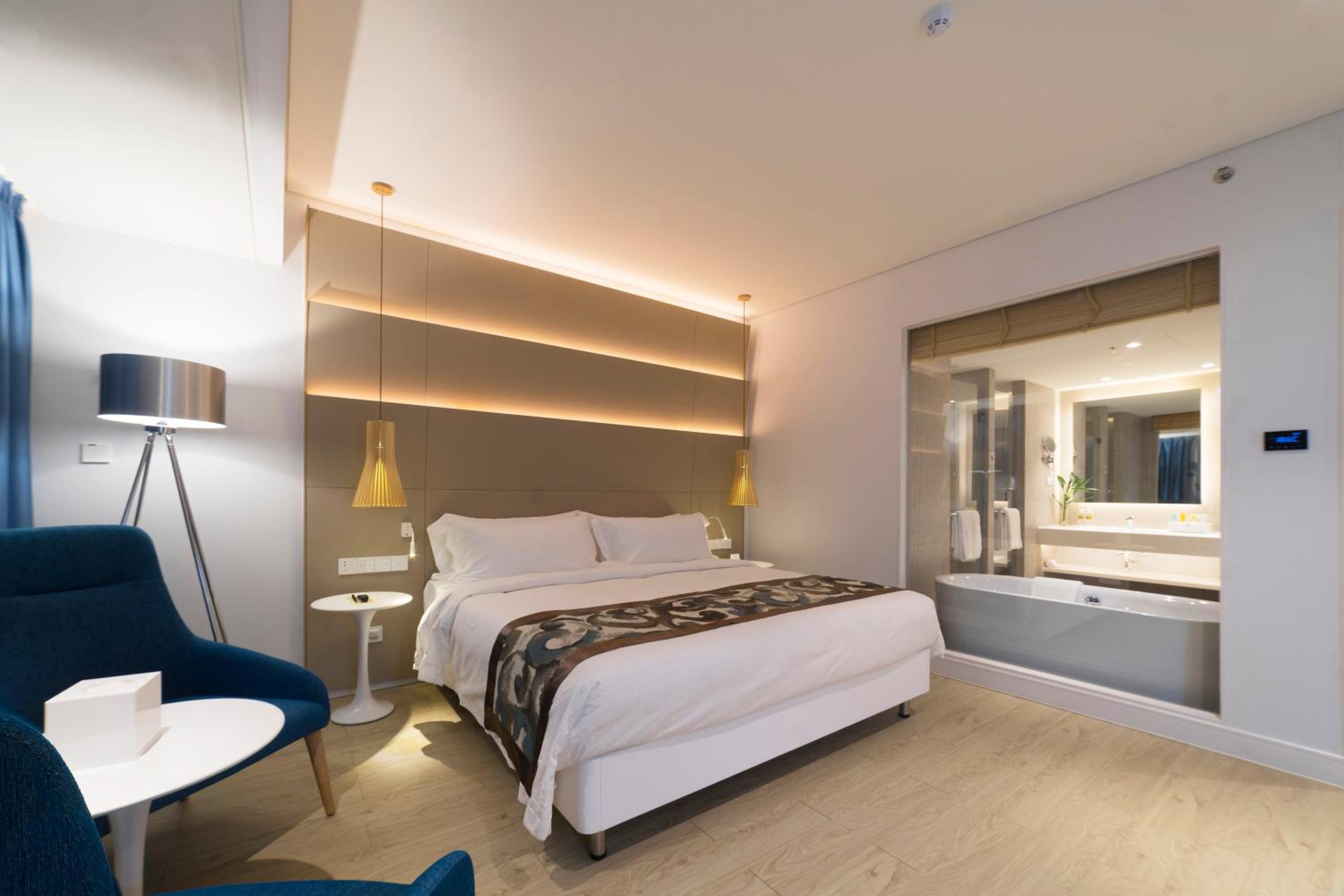 Deluxe Queen Room (5mins Walk to Meilan Airport) - Photo 3