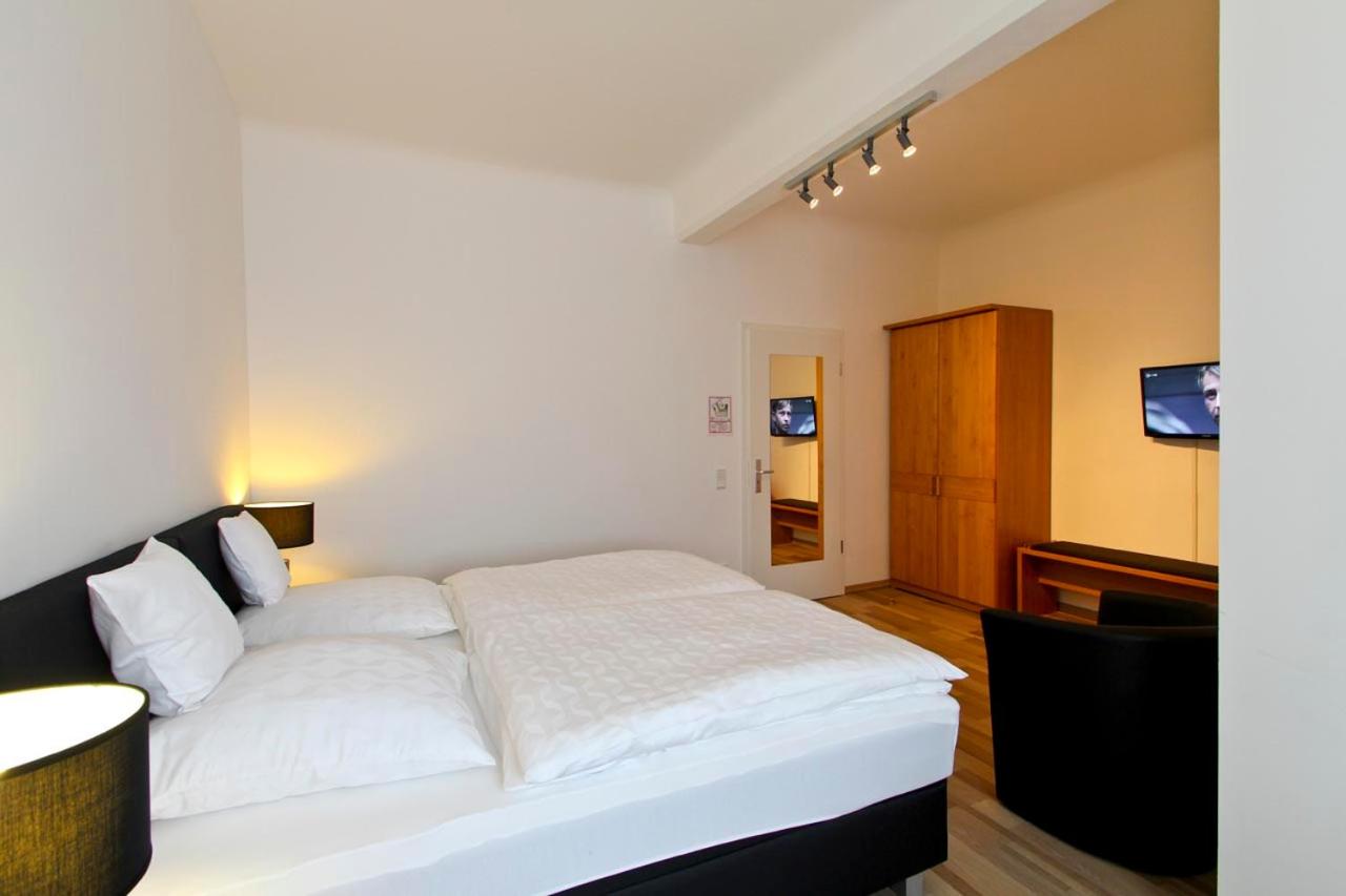 Deluxe Double Room with Shower