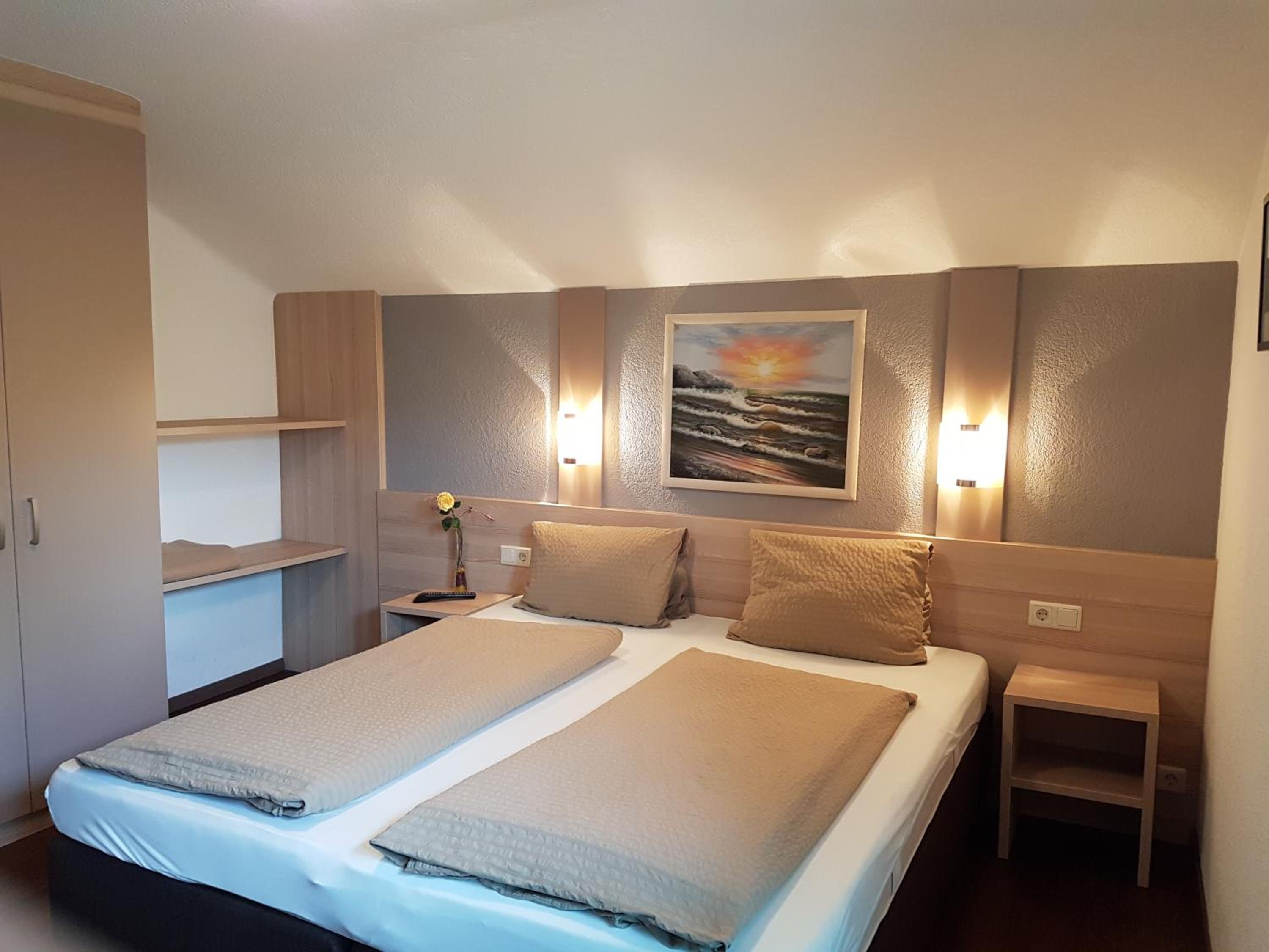 Two-Bedroom Apartment with Balcony photo 3
