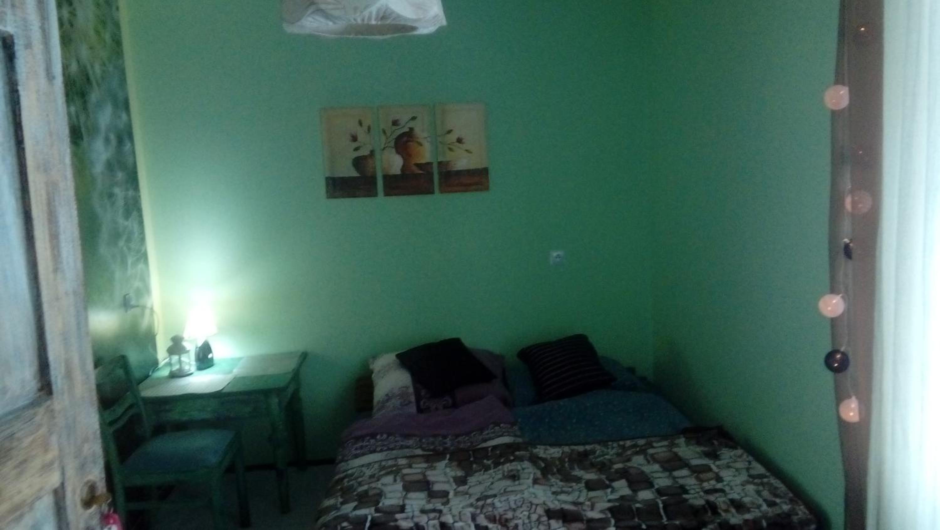 Small Double Room - Photo 10