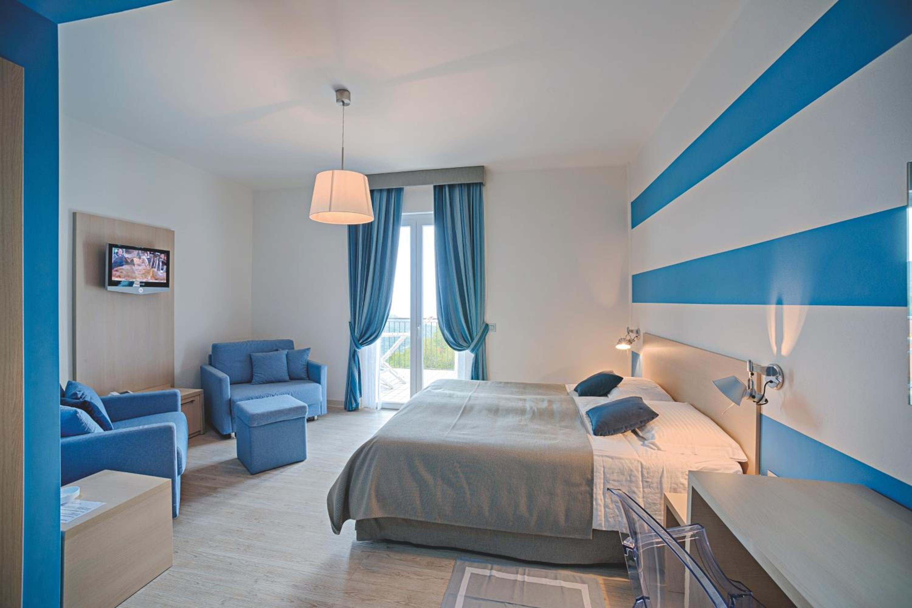 Quadruple Room with Sea View photo 1