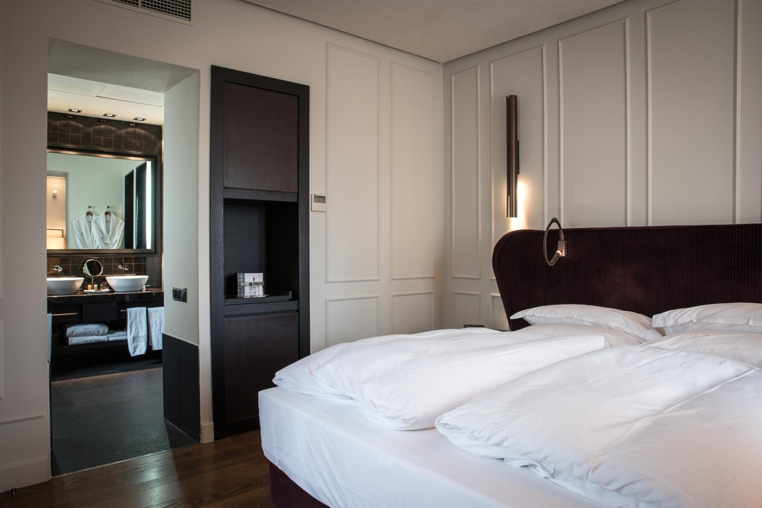 Deluxe Double or Twin Room - Photo 6