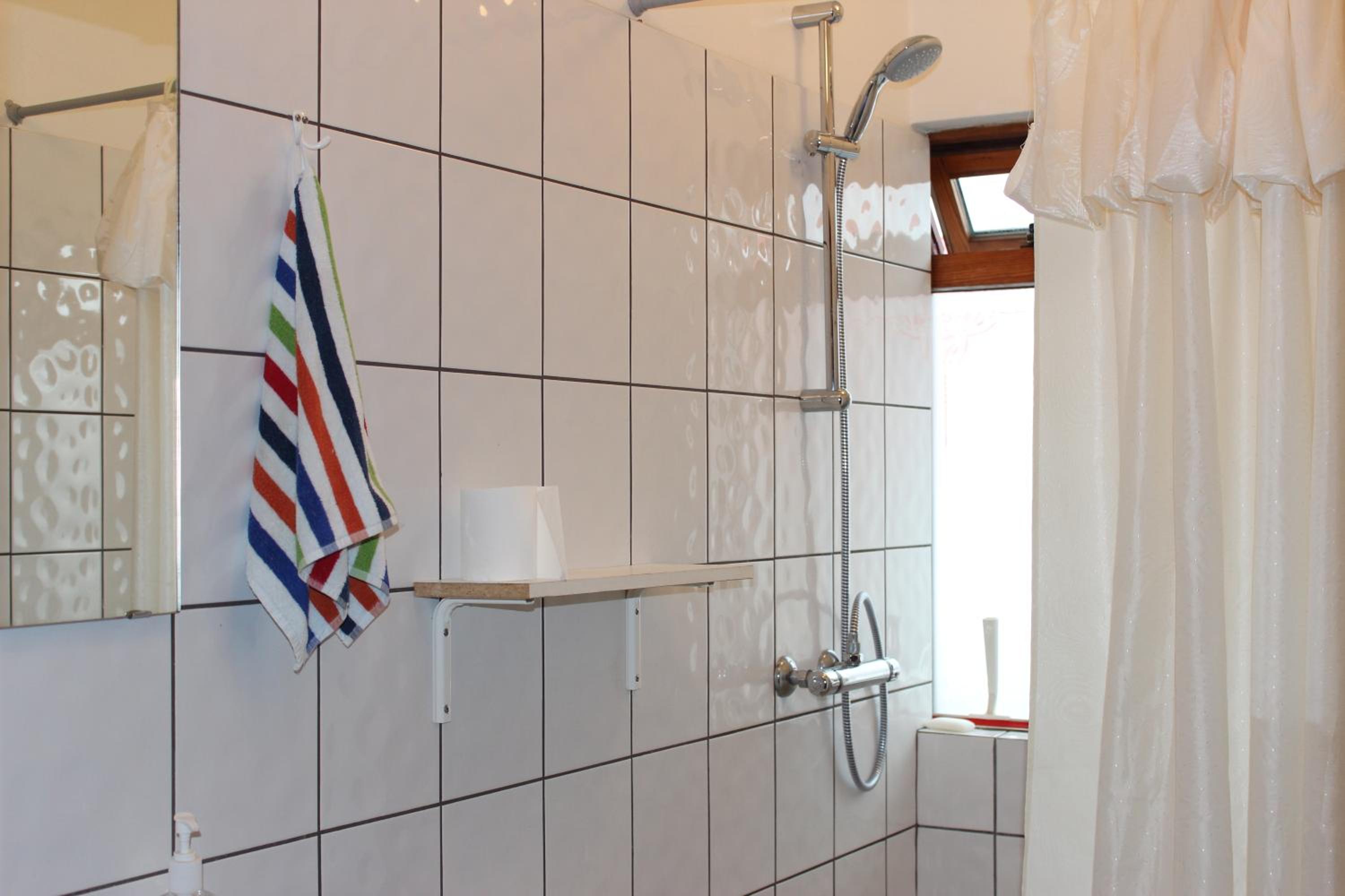 Single Room With Shared Bathroom photo 1