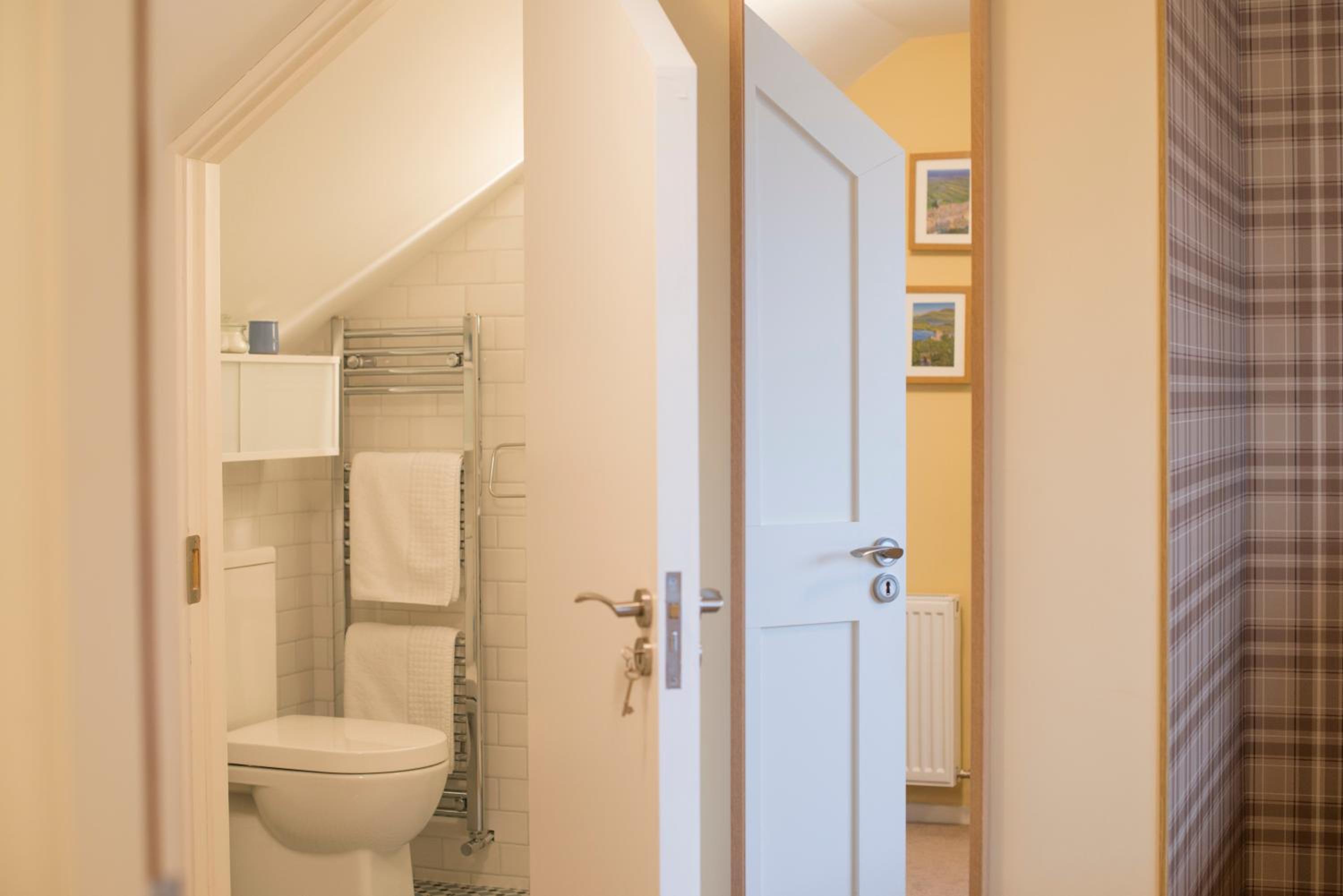 Deluxe Double Room with Shower photo 2