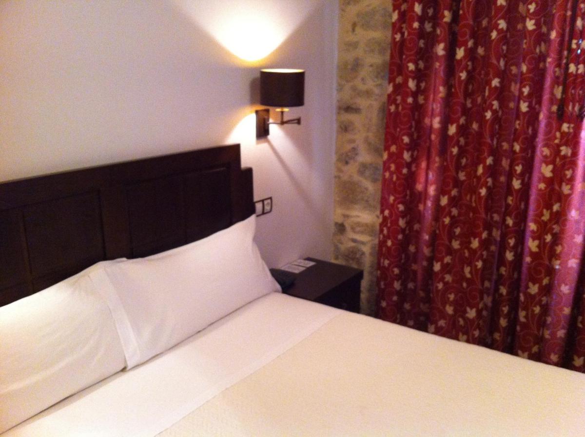 Double Room - Photo 5