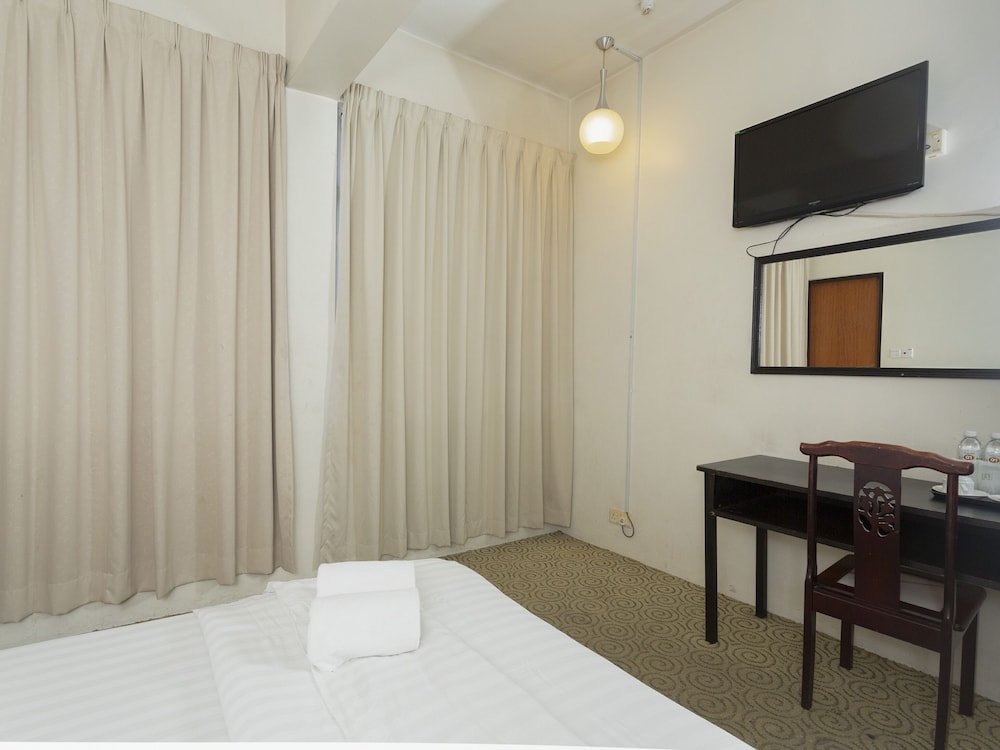 Deluxe Double Room, 1 Queen Bed photo 3