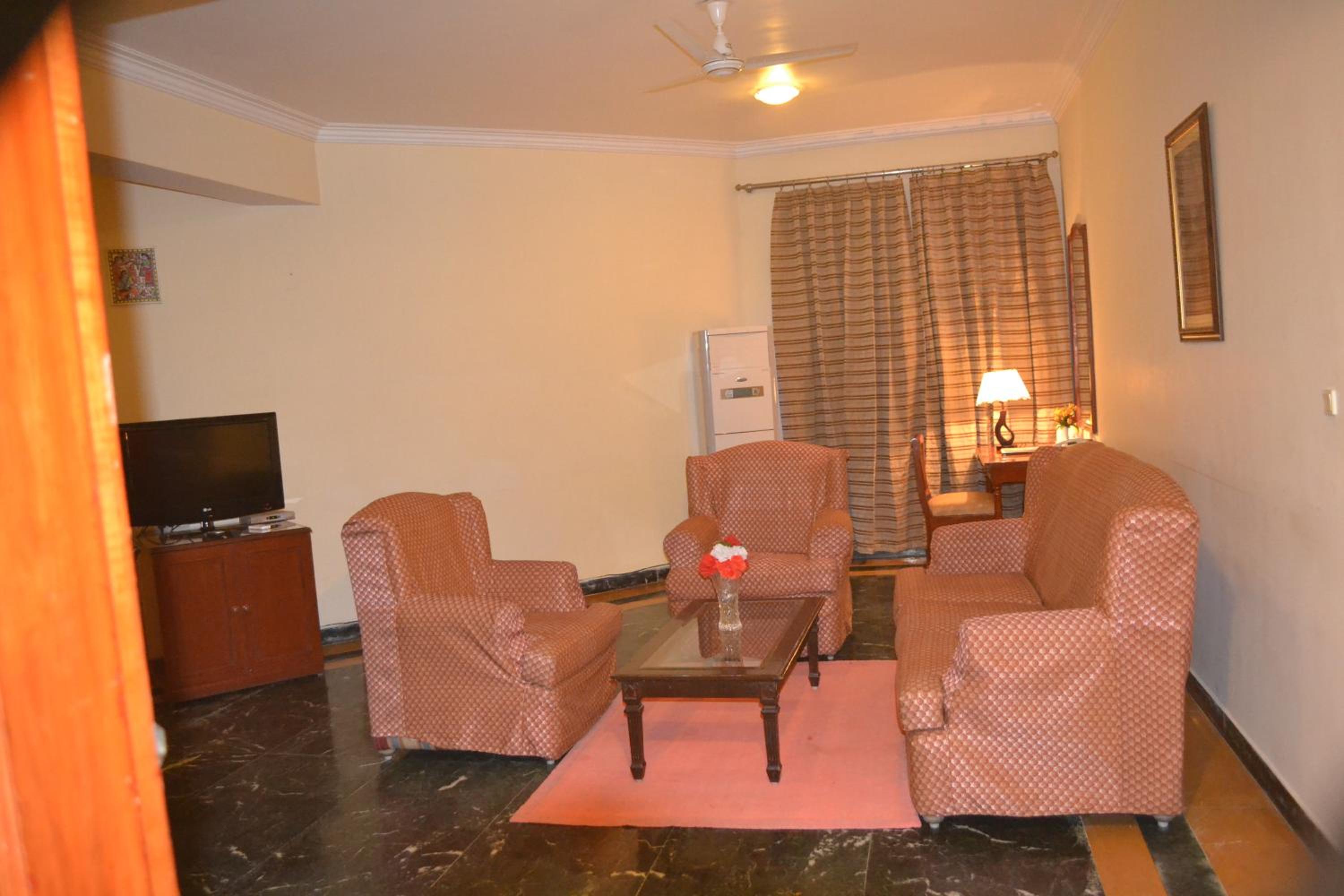 Standard Double Suite photo 3