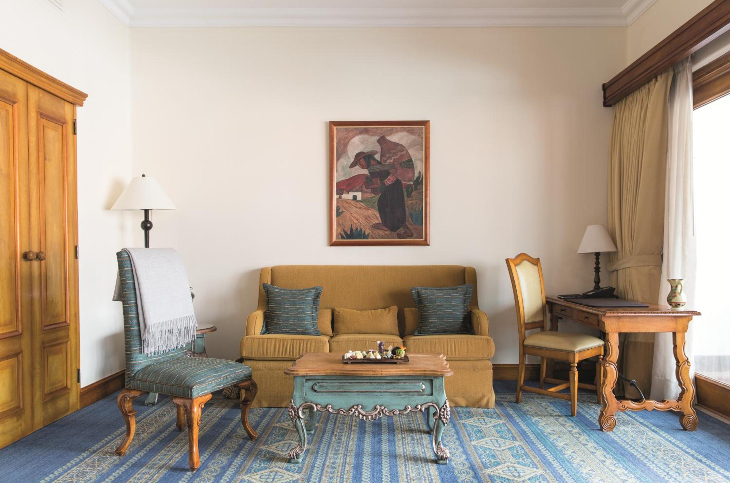 Deluxe Studio Suite - Photo 1