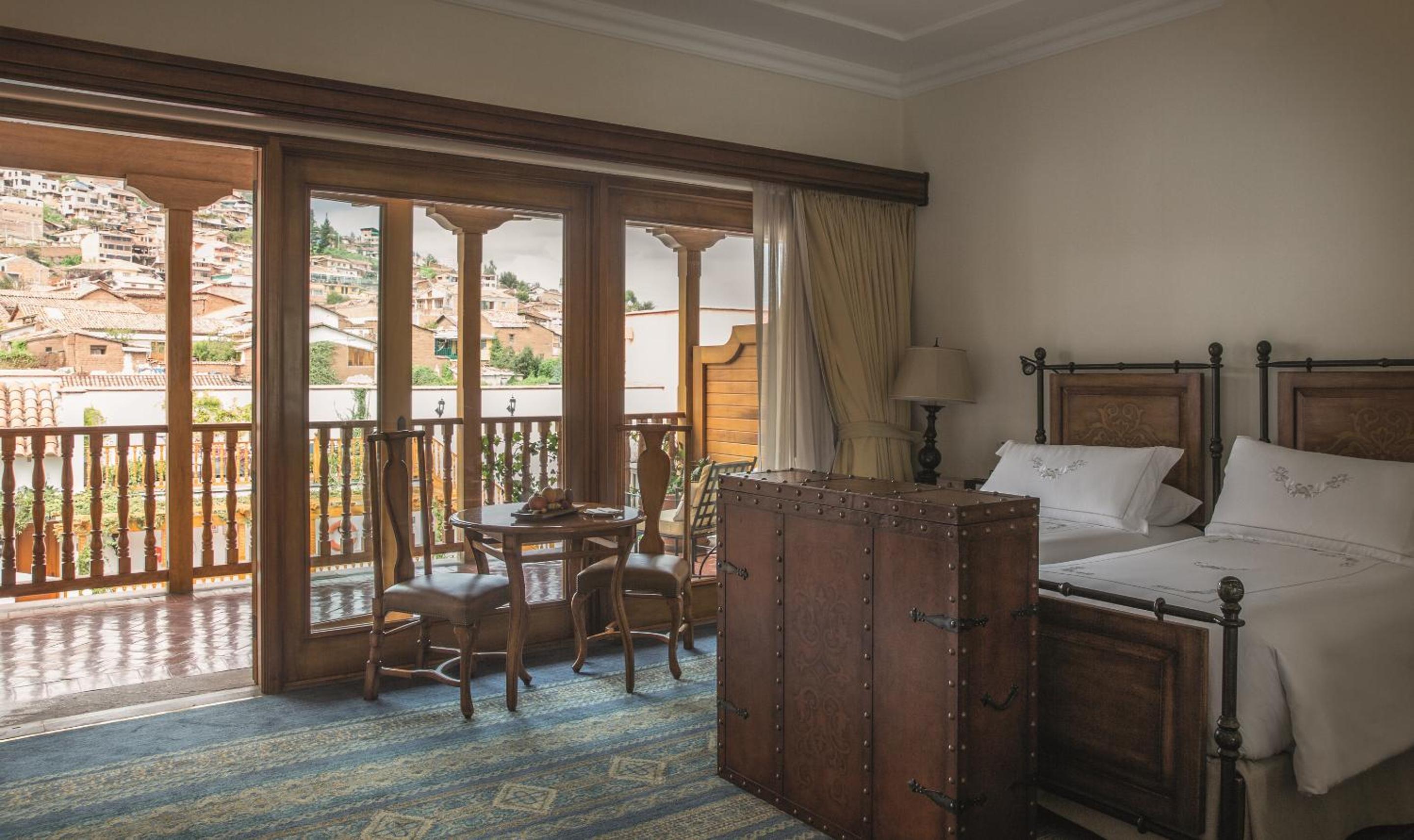 Deluxe Studio Suite - Photo 3