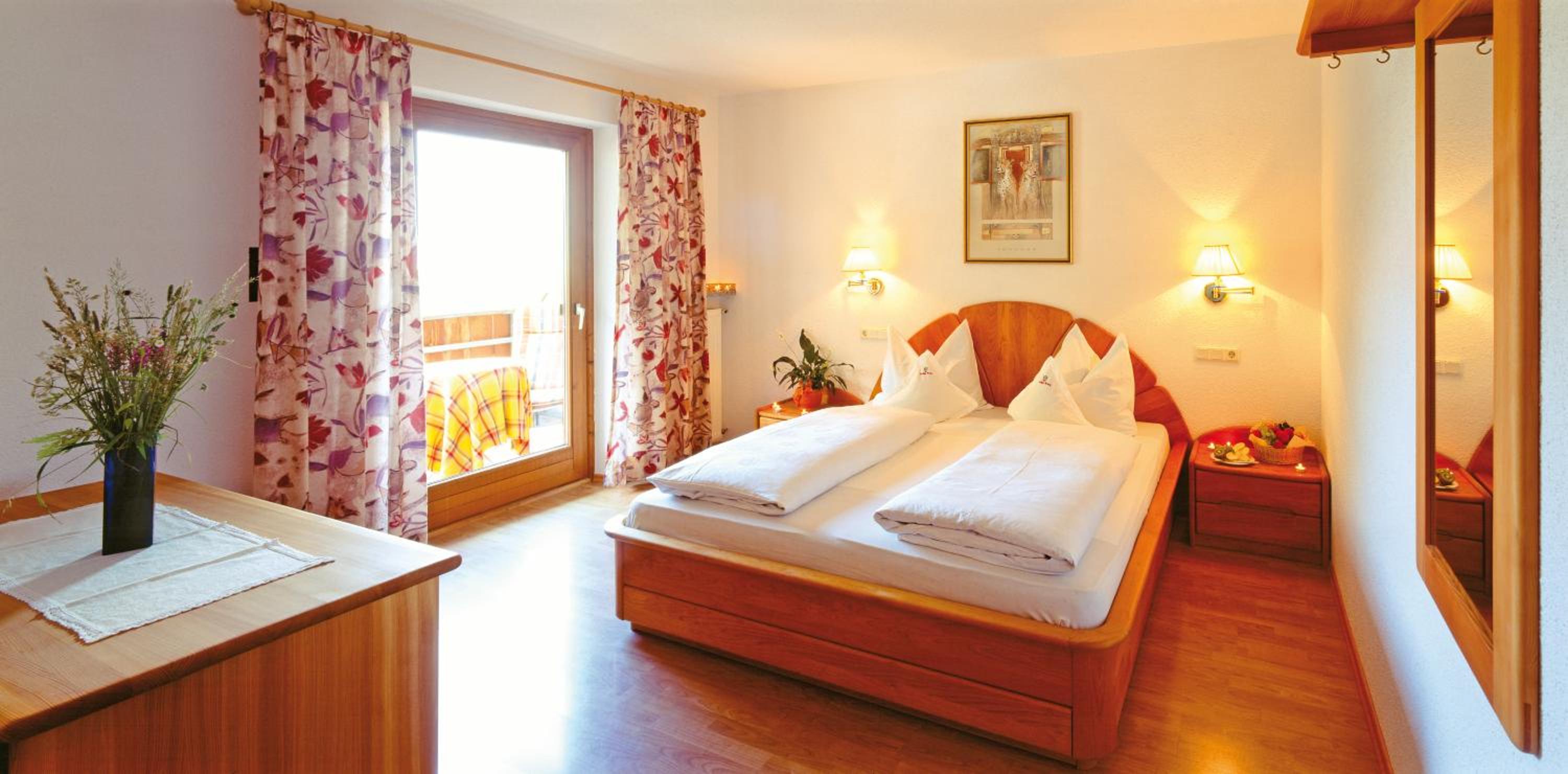 Standard Double Room - Photo 3