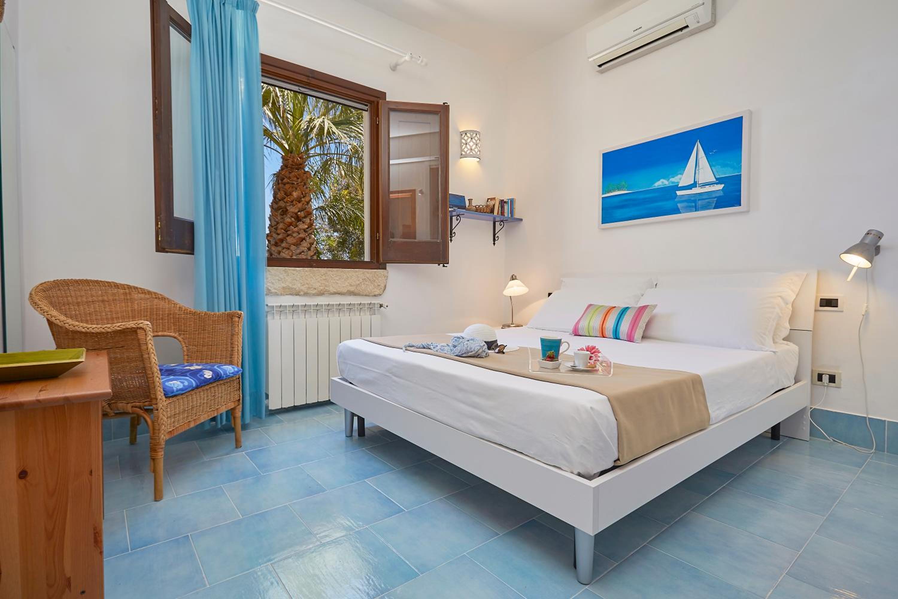 Villa - Beach Front