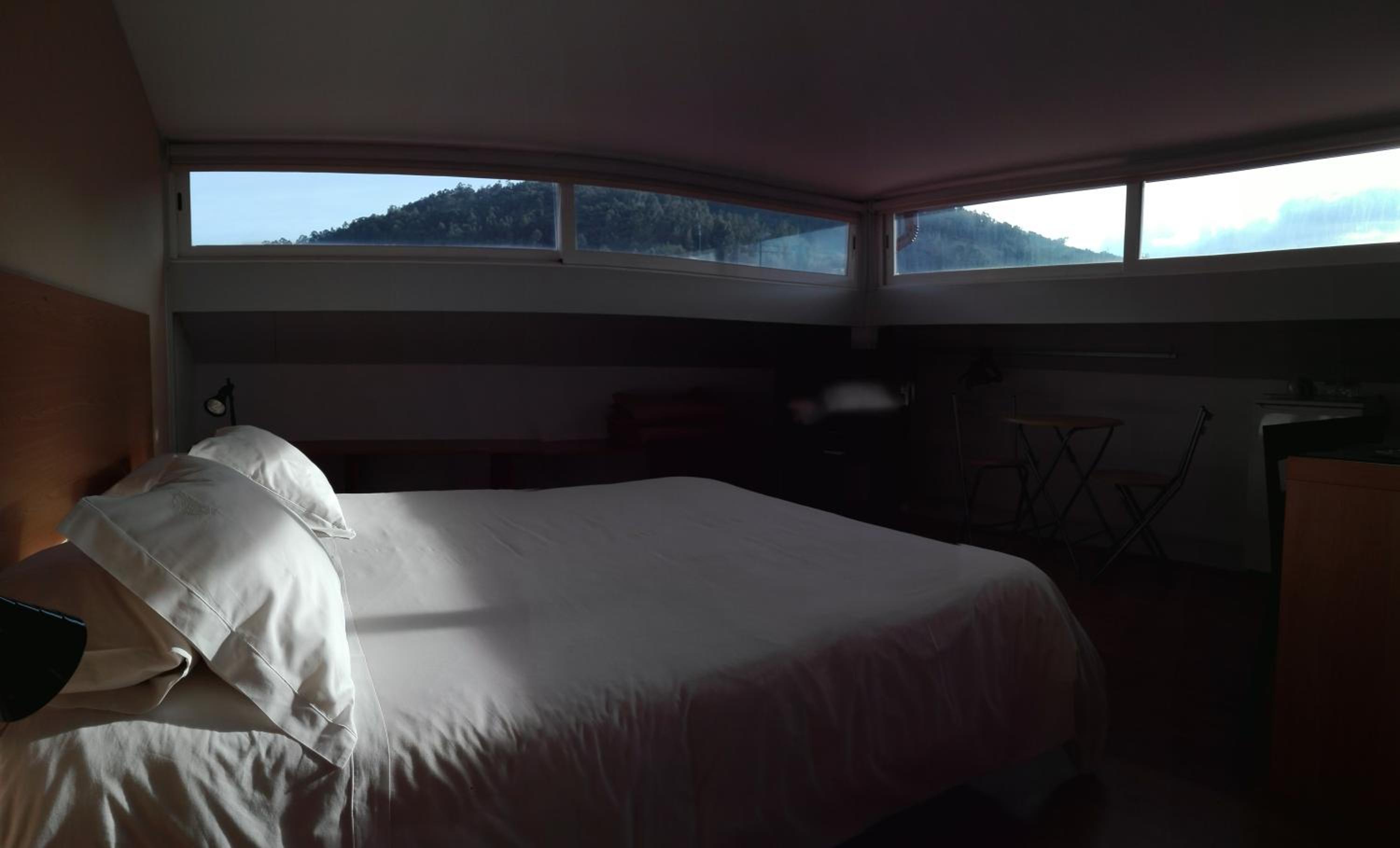 Double Room with Private Bathroom - Photo 26
