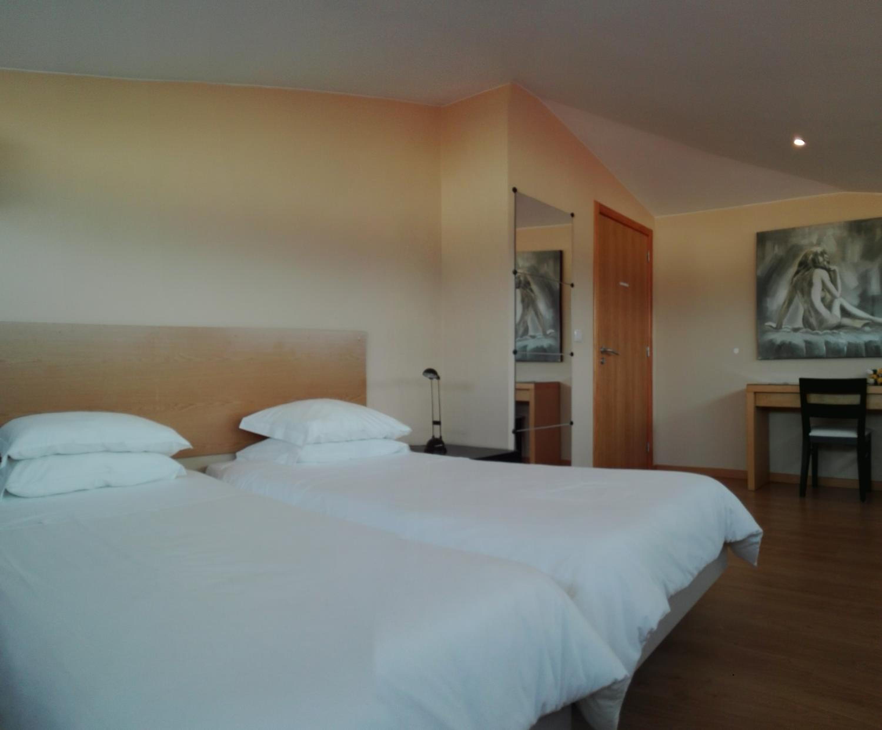 Triple Room with Private Bathroom - Photo 1
