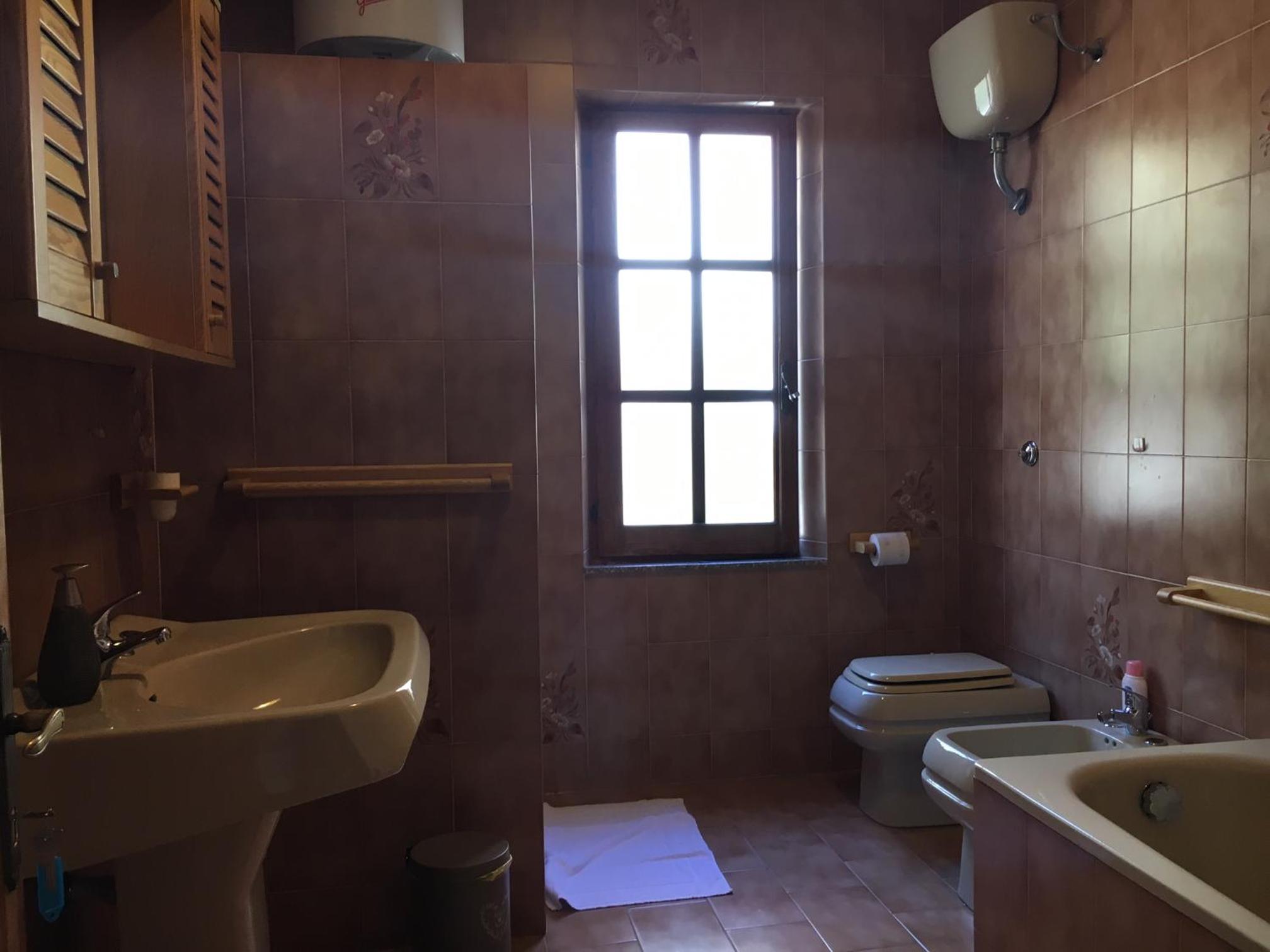Quadruple Room with Private External Bathroom photo 2
