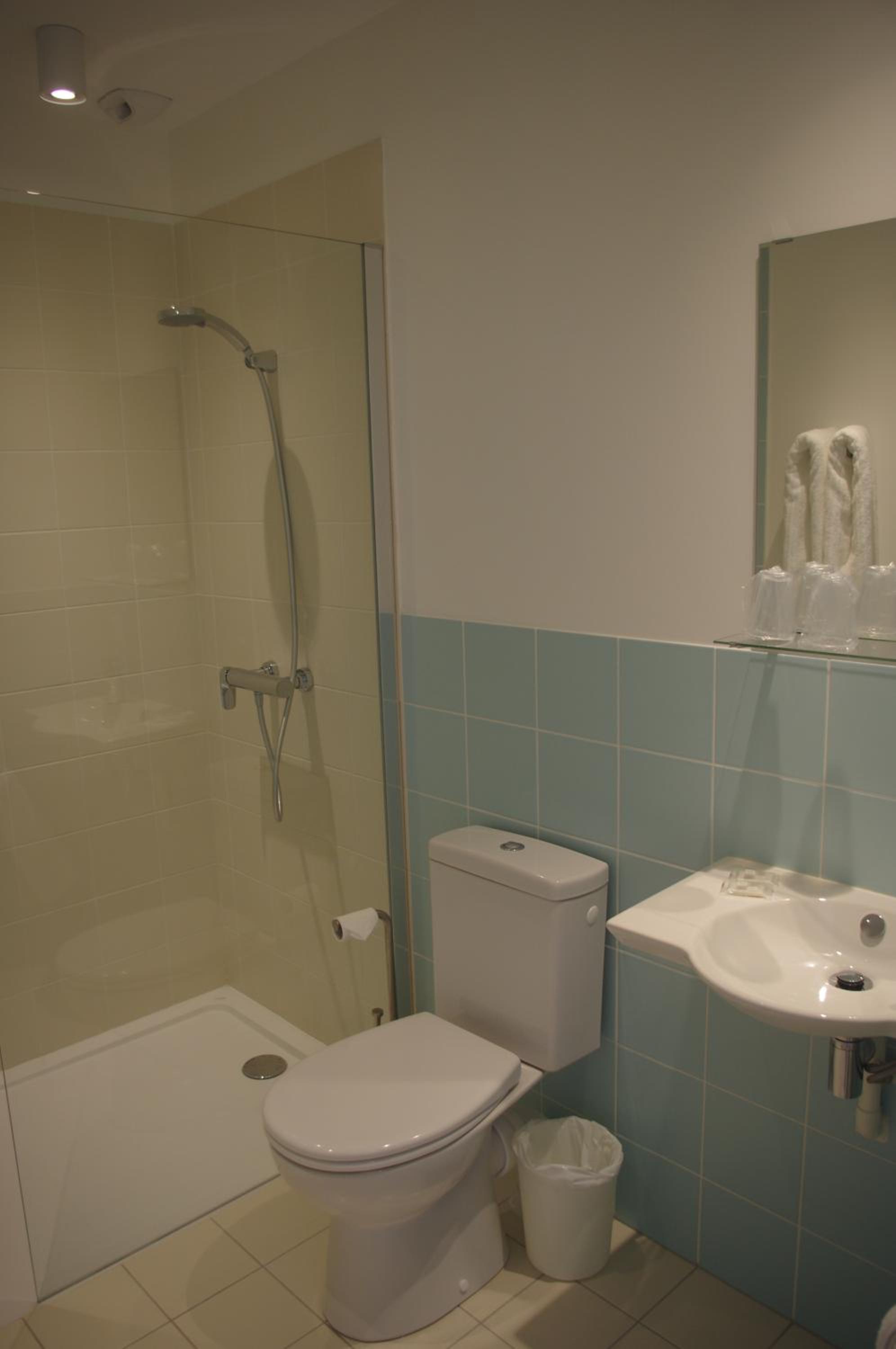 Superior Double Room - Photo 8