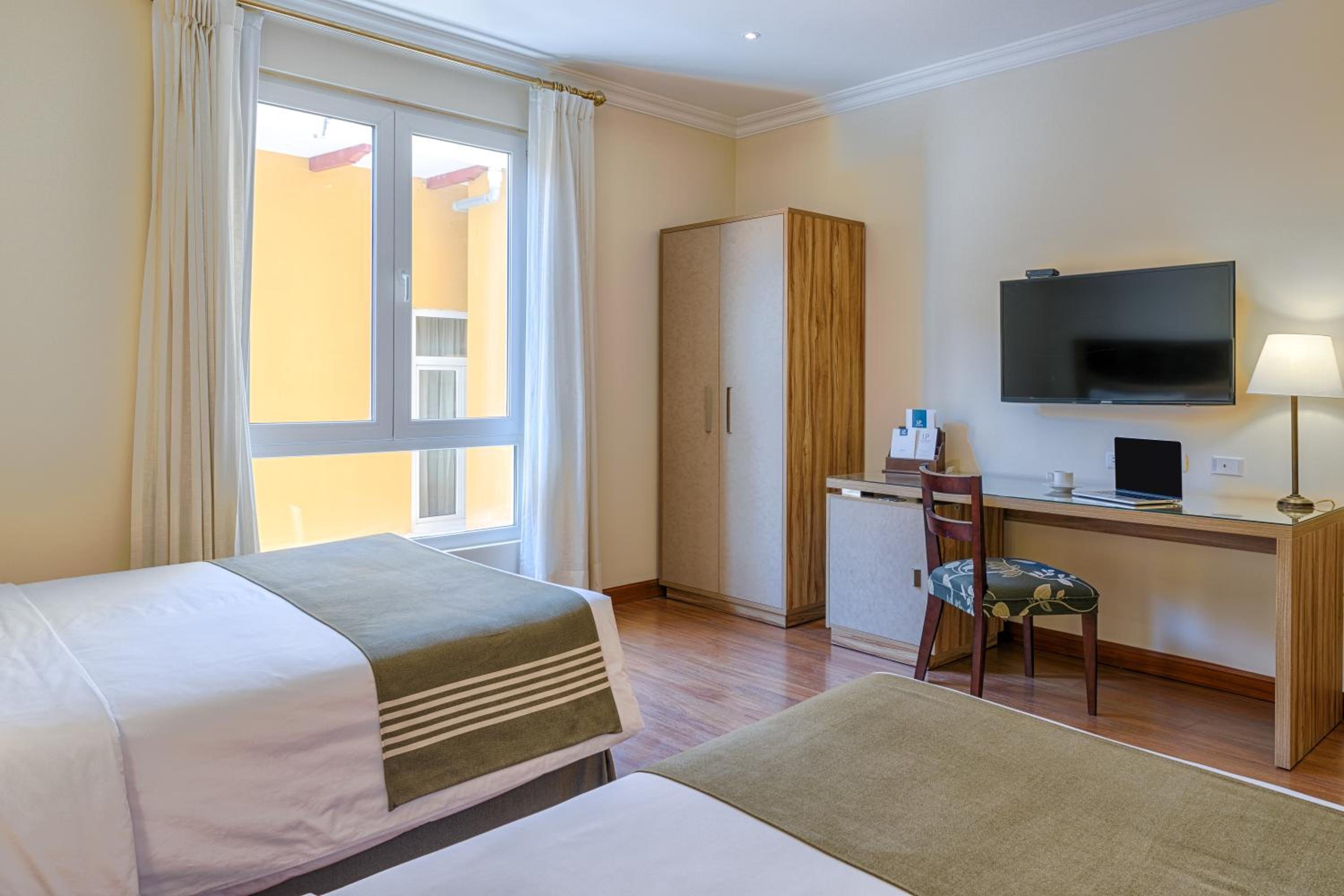 Superior Twin Room - Photo 3
