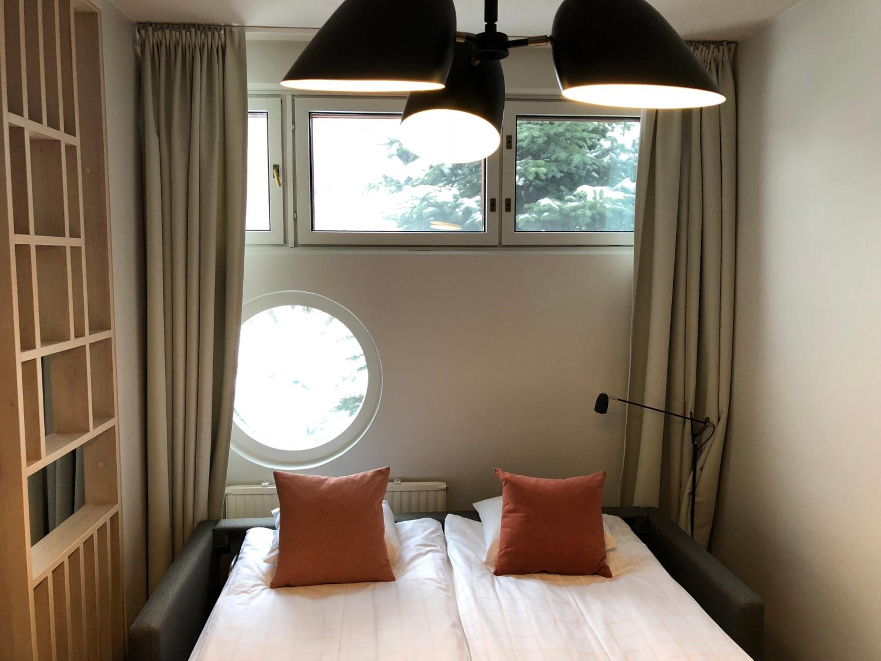 Family Room - Photo 25
