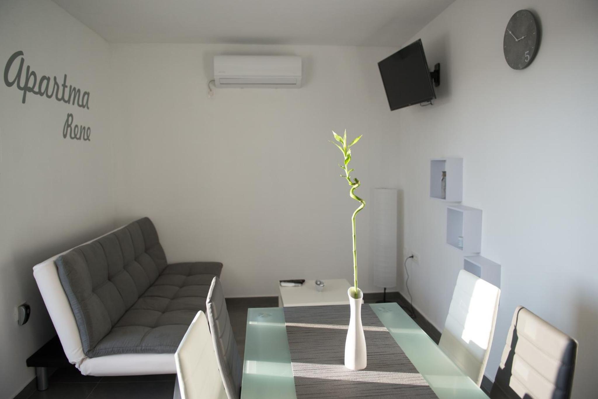 Two-Bedroom Apartment photo 3