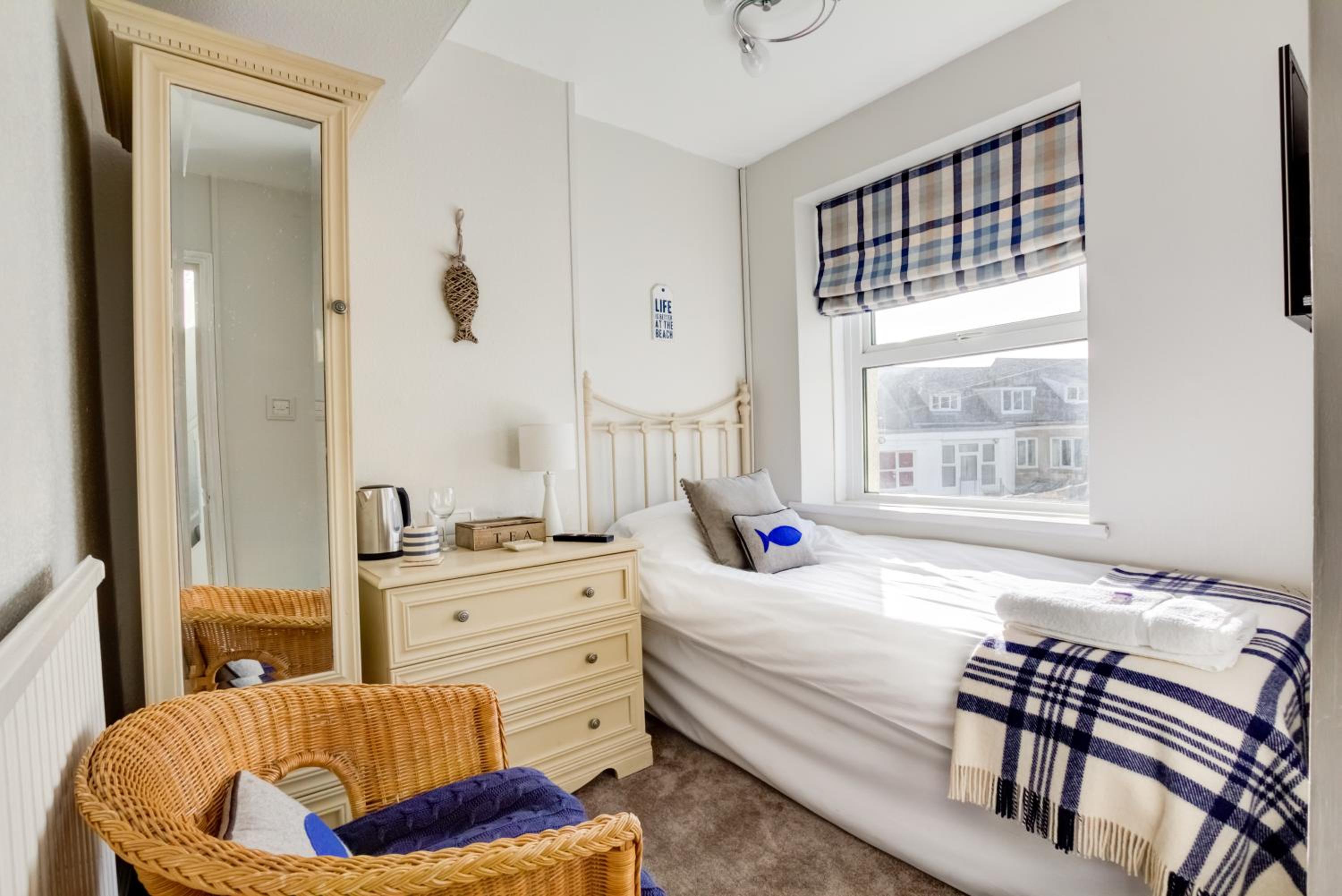 Single Room with Shower