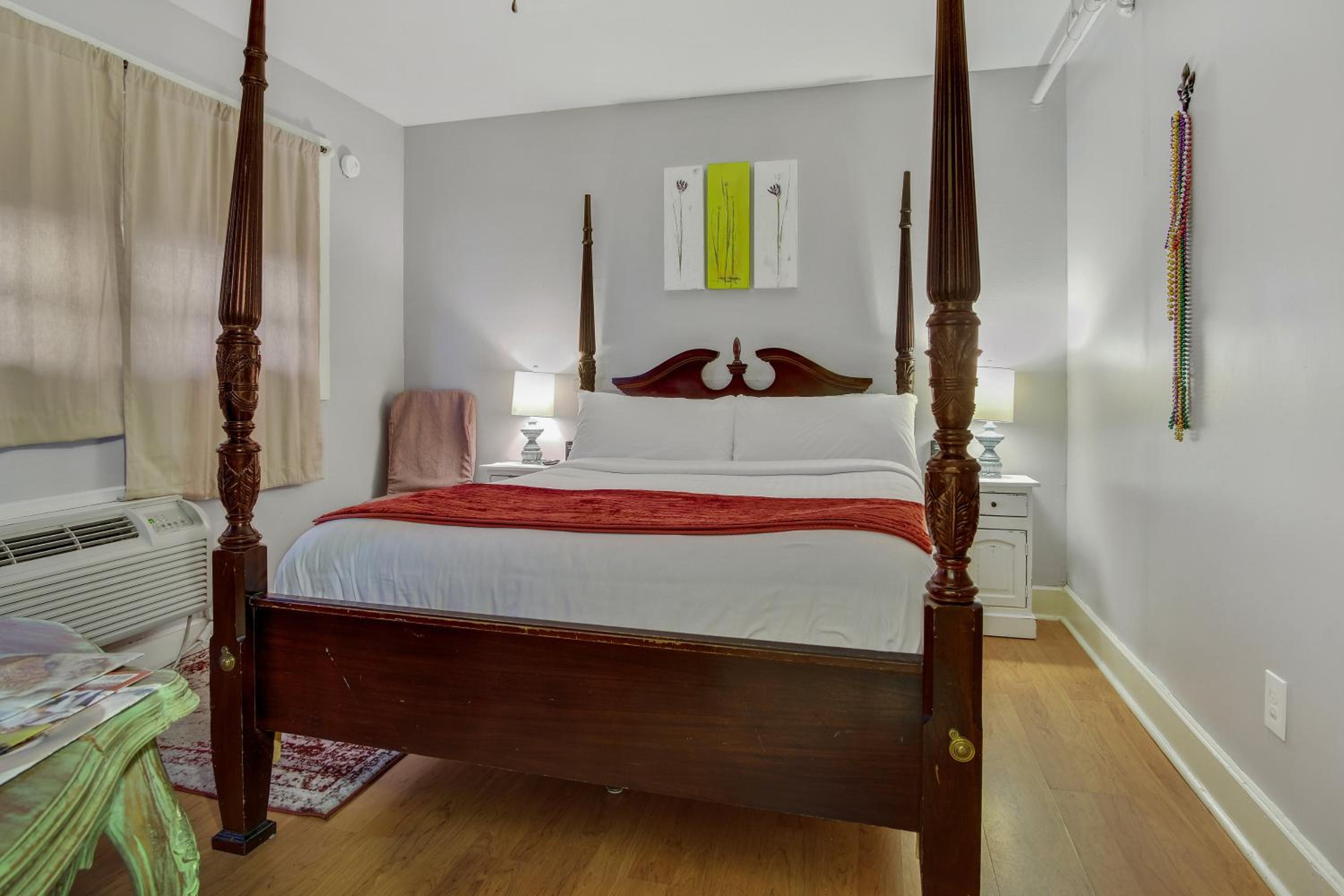 Standard Queen Room - Photo 1
