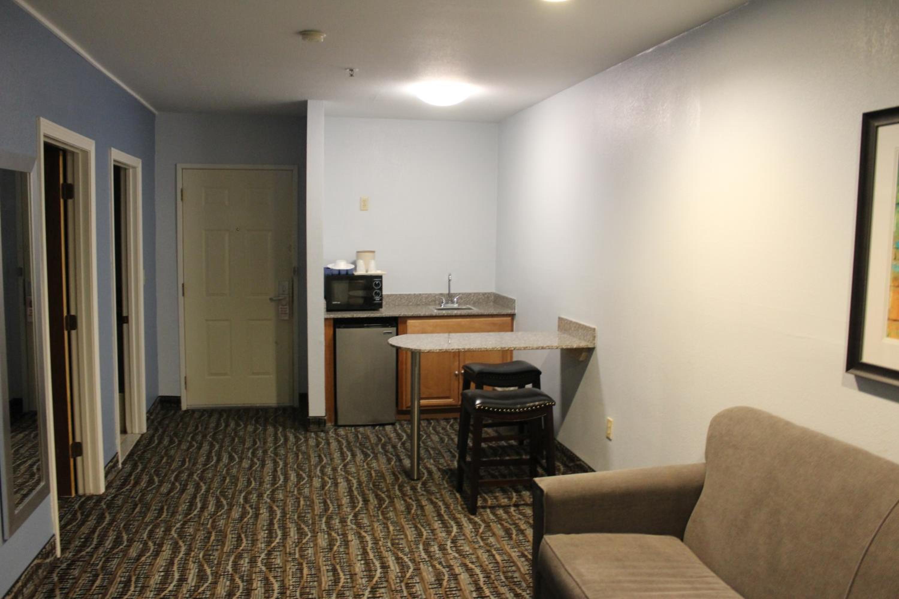 Deluxe Suite - Photo 3