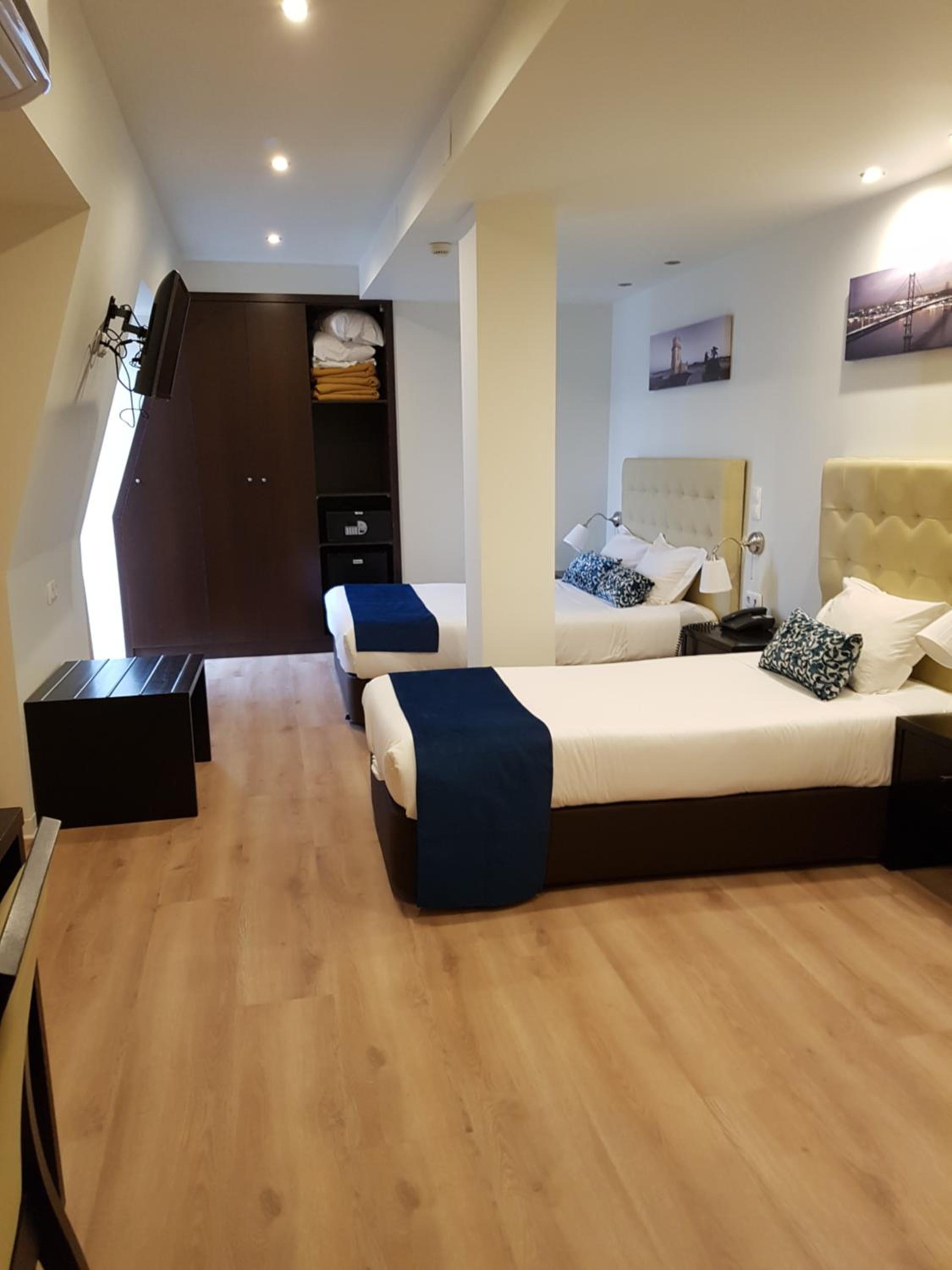 Family Room - Photo 1