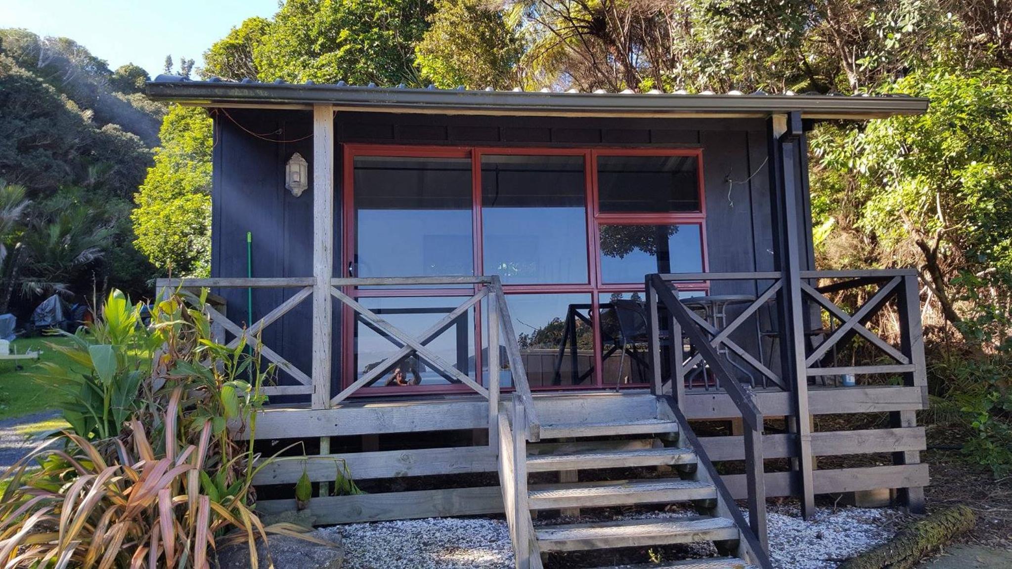 Cabin - Photo 13