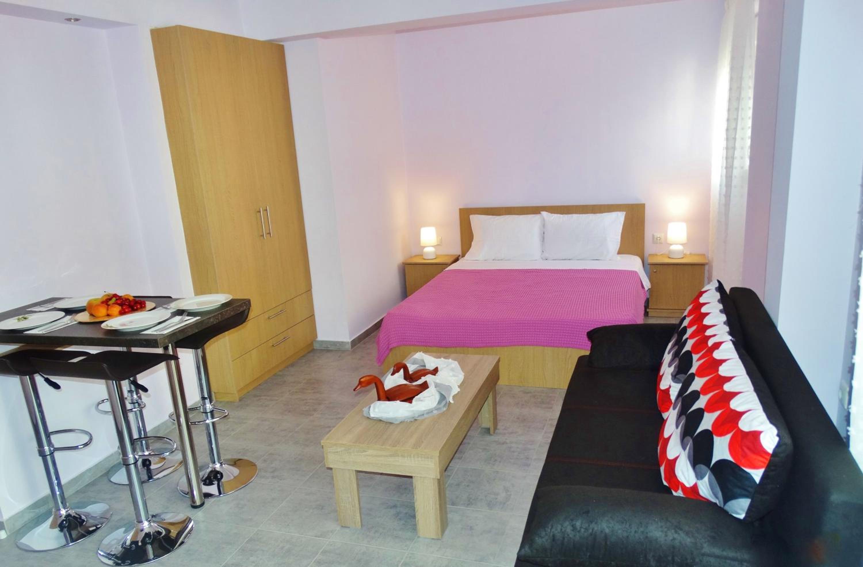 Studio Apartment