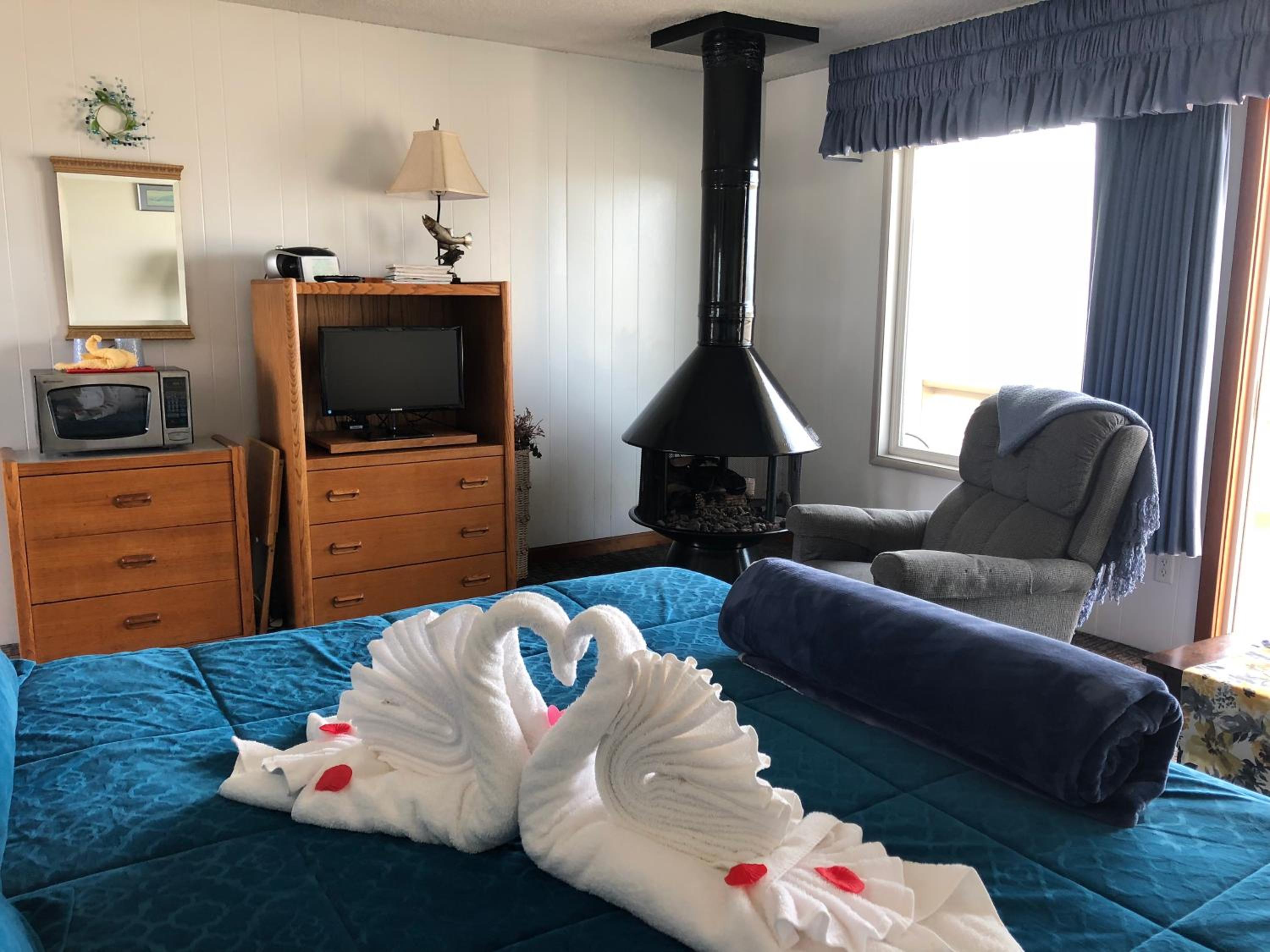 Junior Suite with Ocean View - ADULTS ONLY - No Pets Allowed photo 1