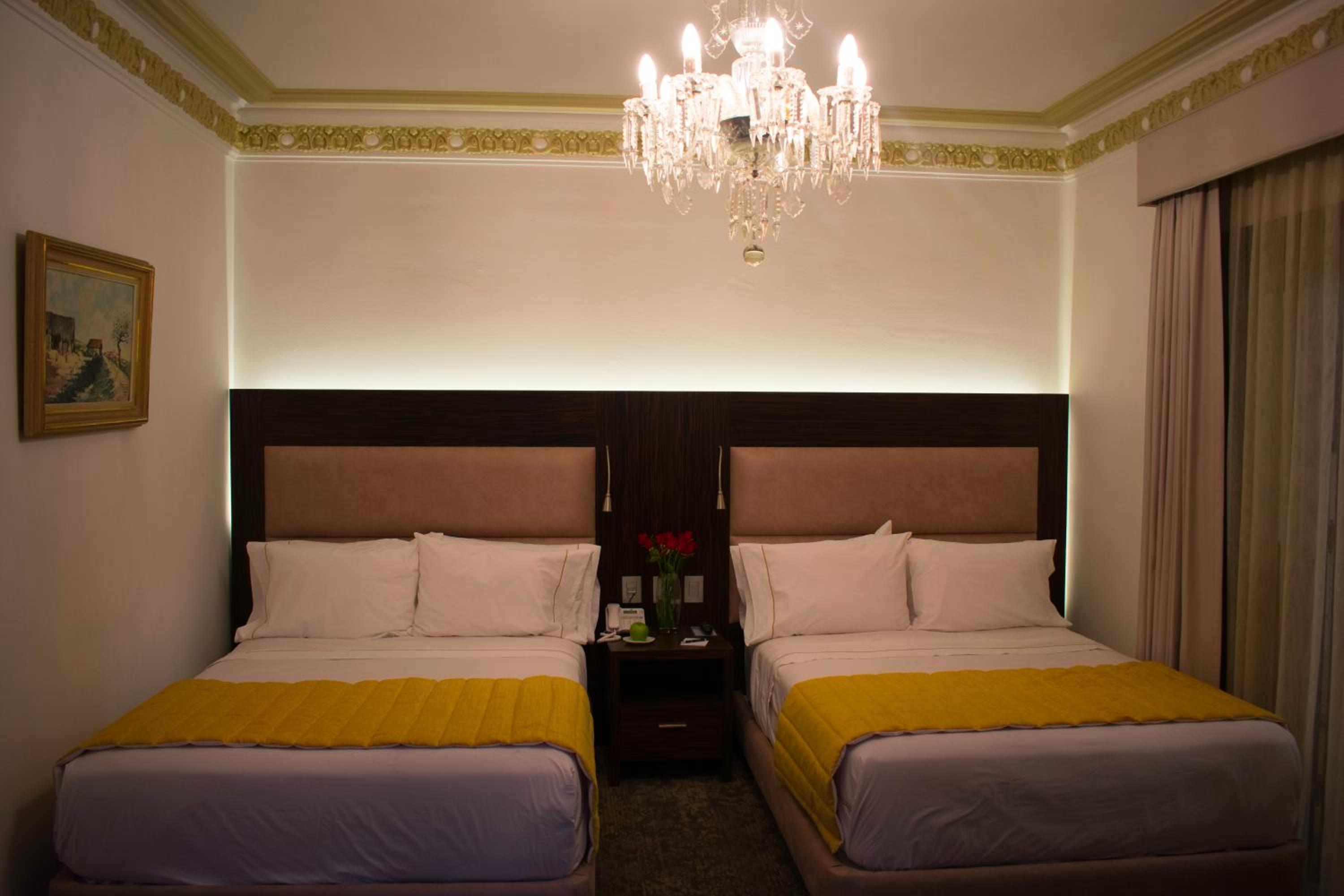 Twin Room - Photo 2