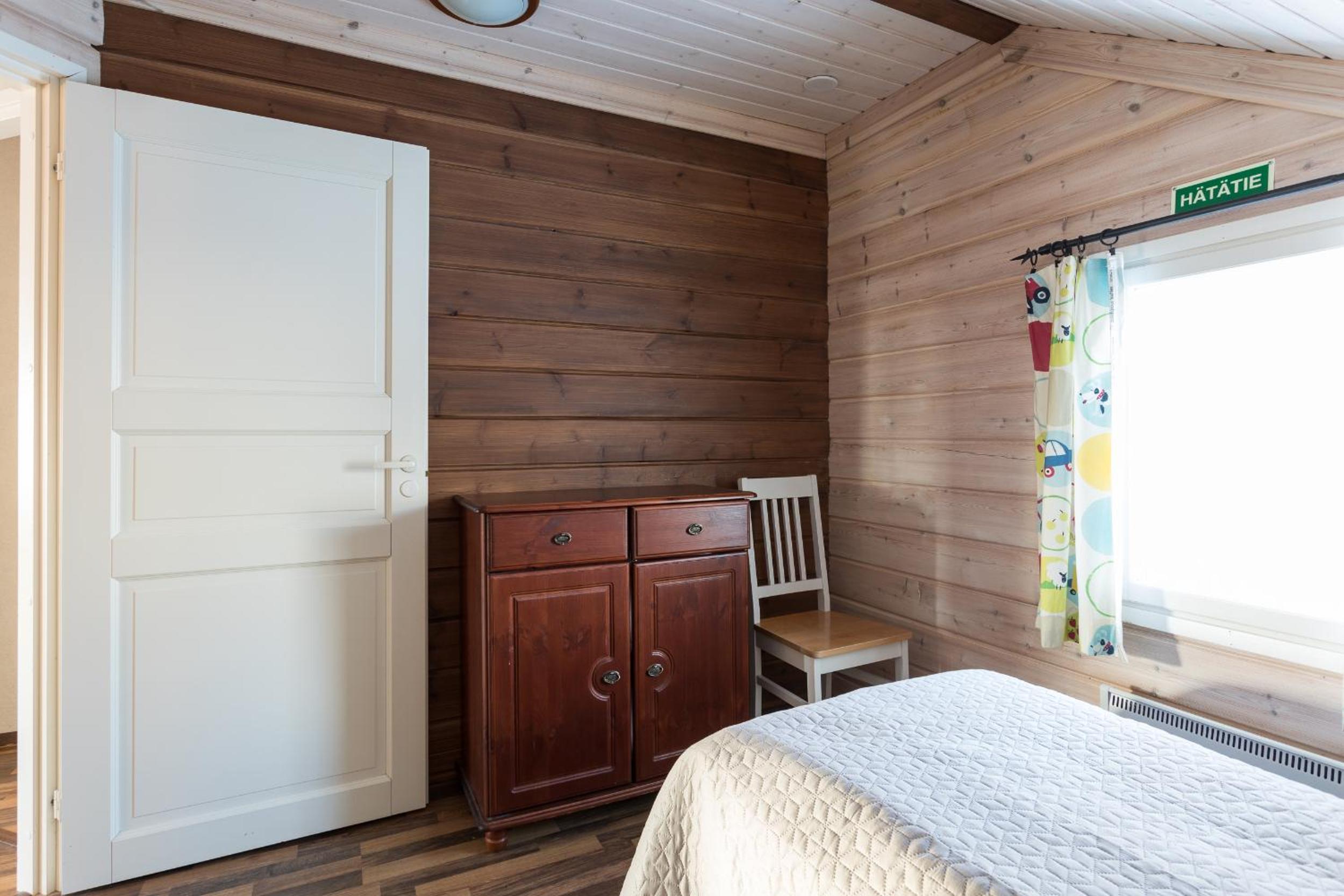 Three-Bedroom Chalet - Pyry - Photo 30