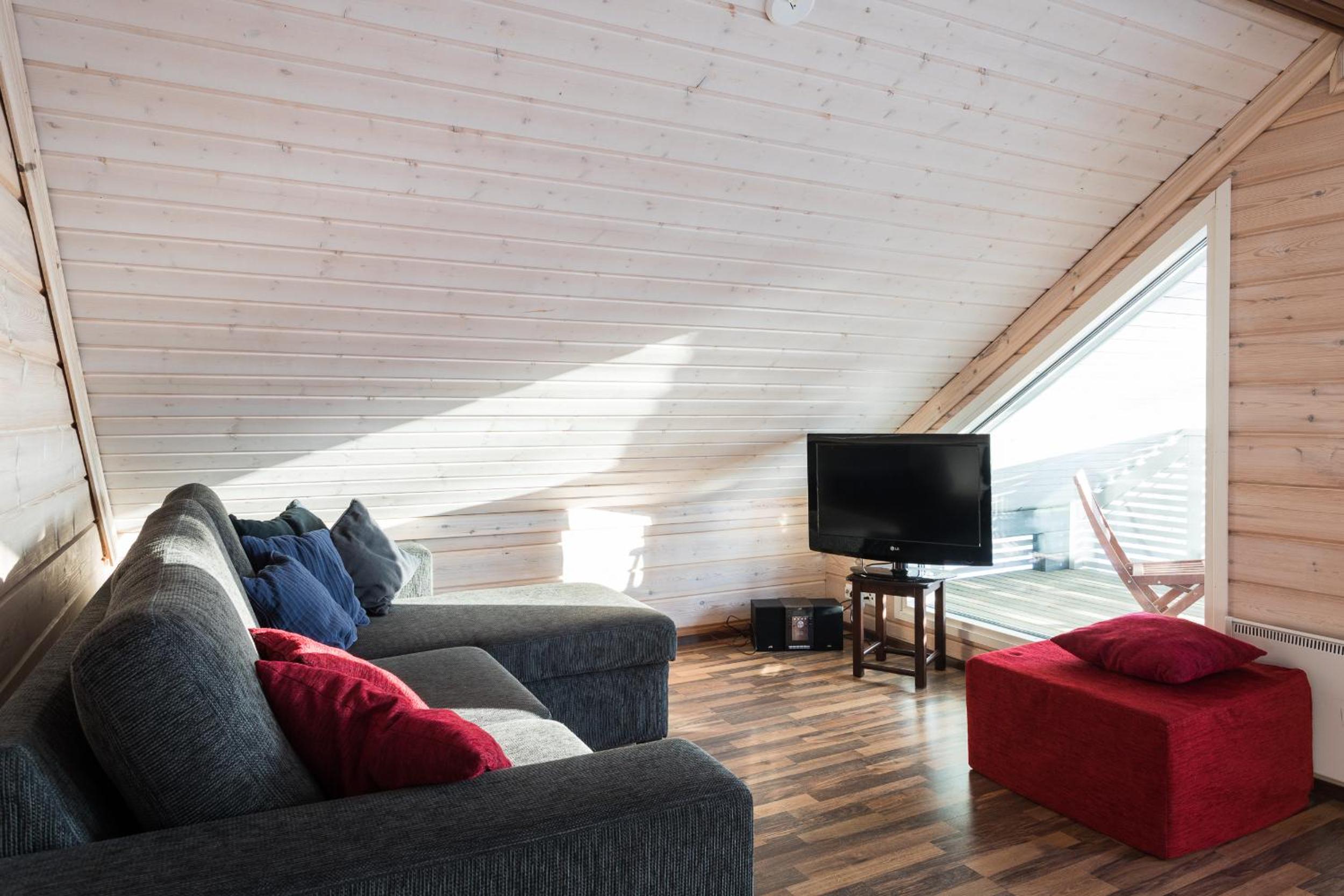 Three-Bedroom Chalet - Pyry - Photo 31