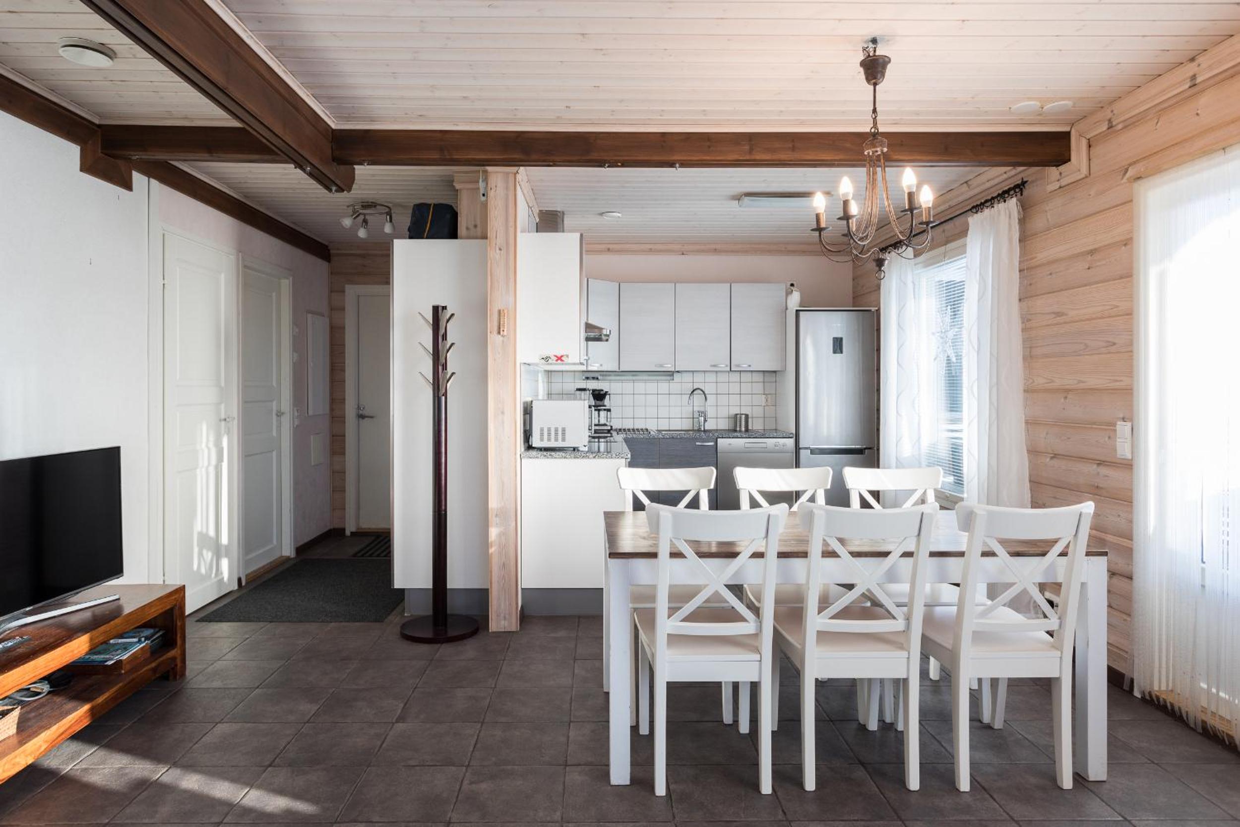 Three-Bedroom Chalet - Pyry - Photo 21