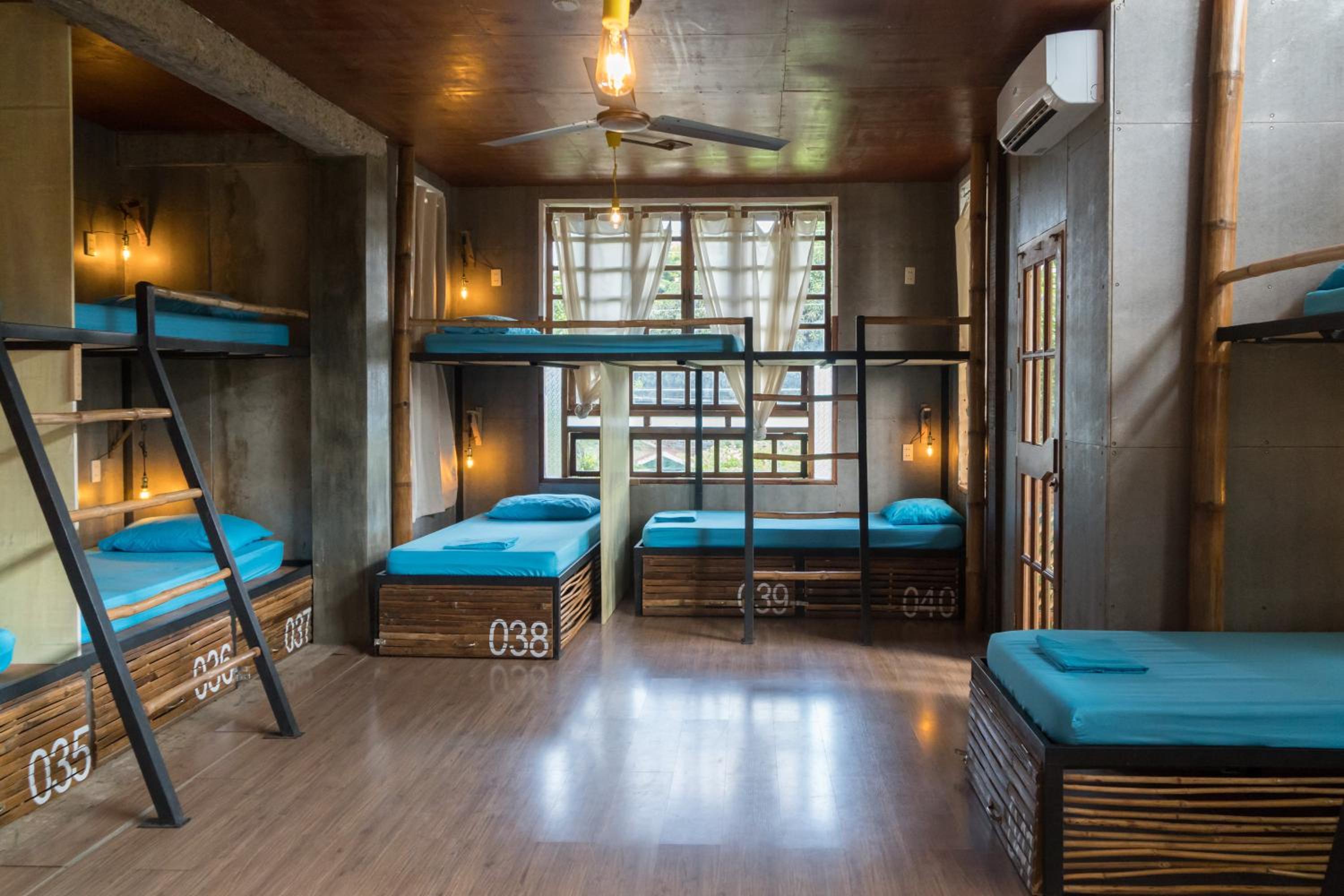 Bed in 10-Bed Mixed Dormitory Room photo 3