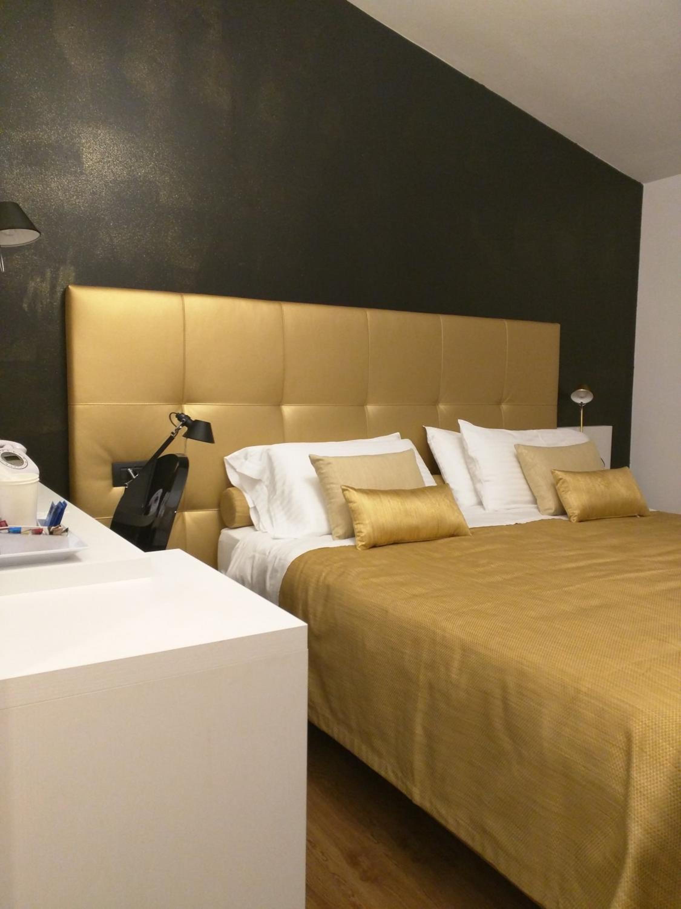 Double or Twin Room with Mountain View photo 2