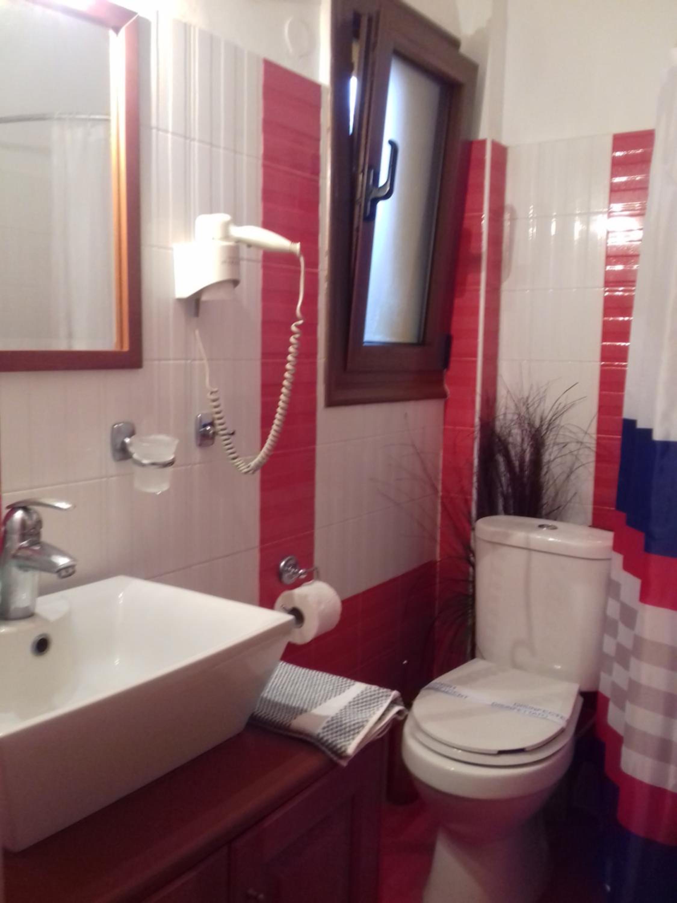 Studio Apartment - Photo 7