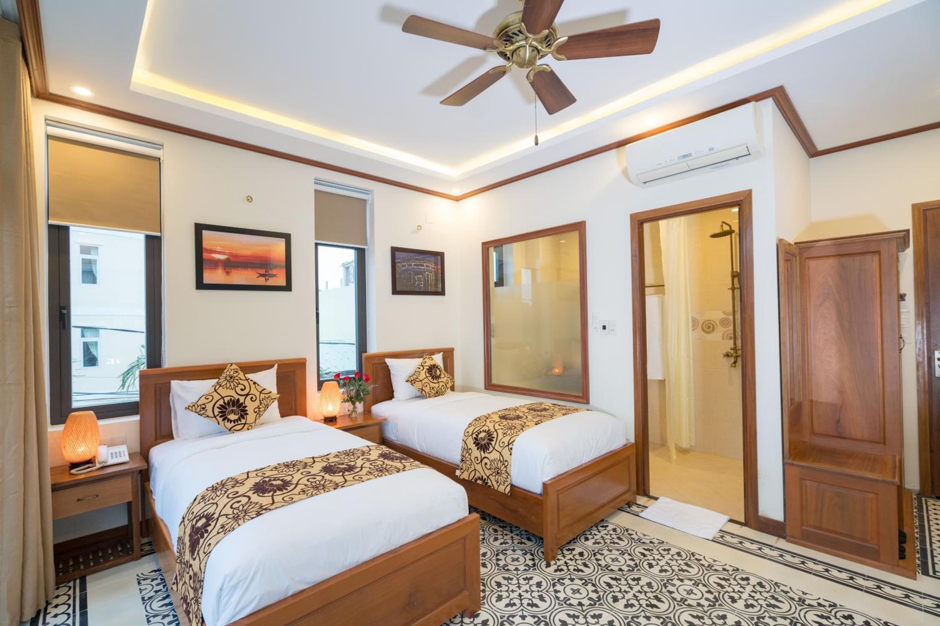 Deluxe Double or Twin Room with Pool View