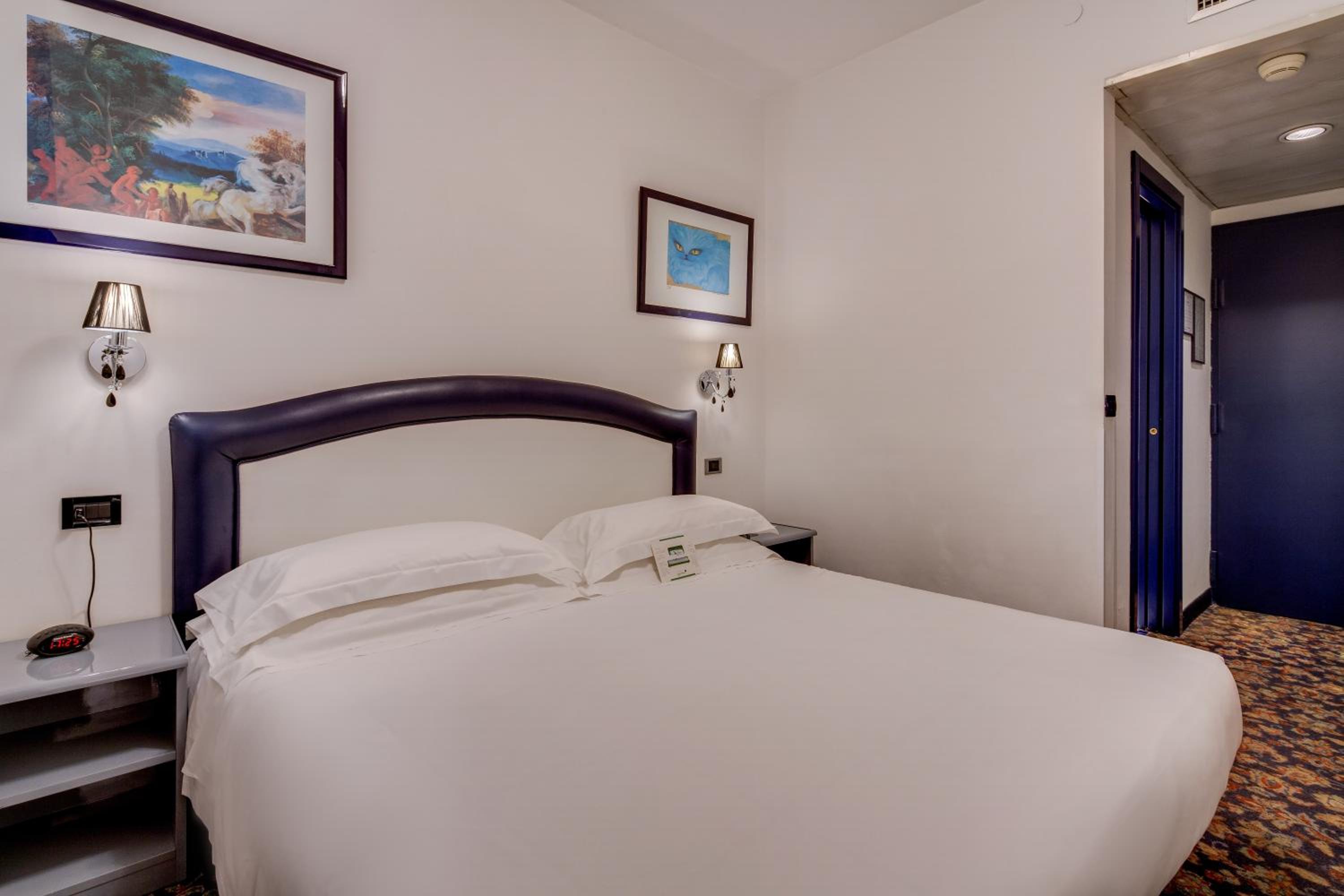 Economy Double Room - Photo 1