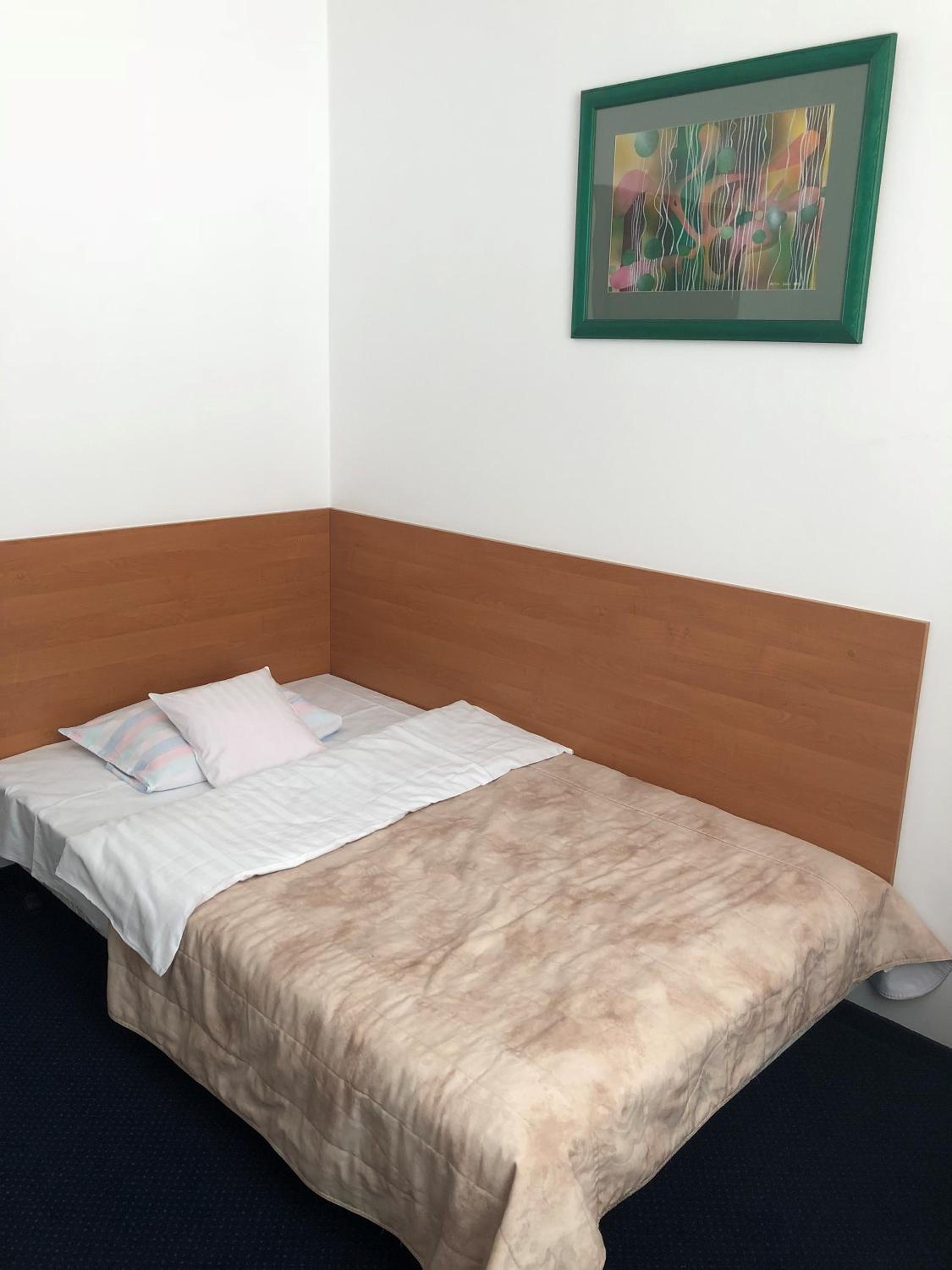 Single Room photo 2
