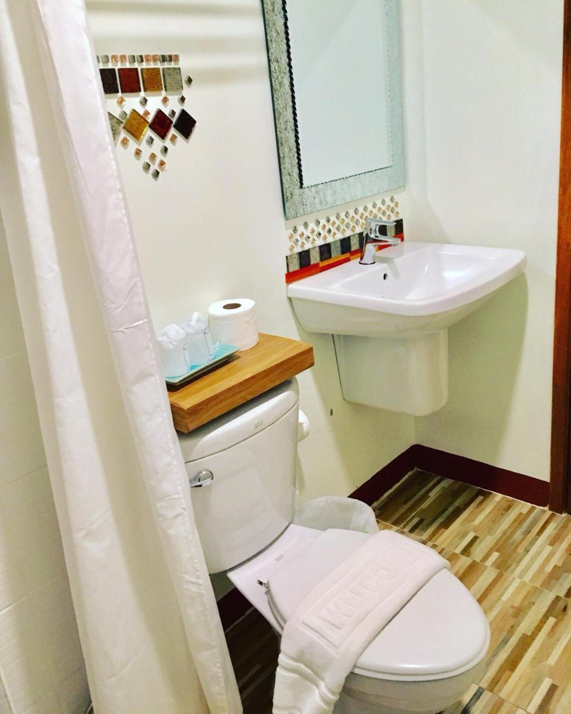 Standard Double or Twin Room - Photo 13