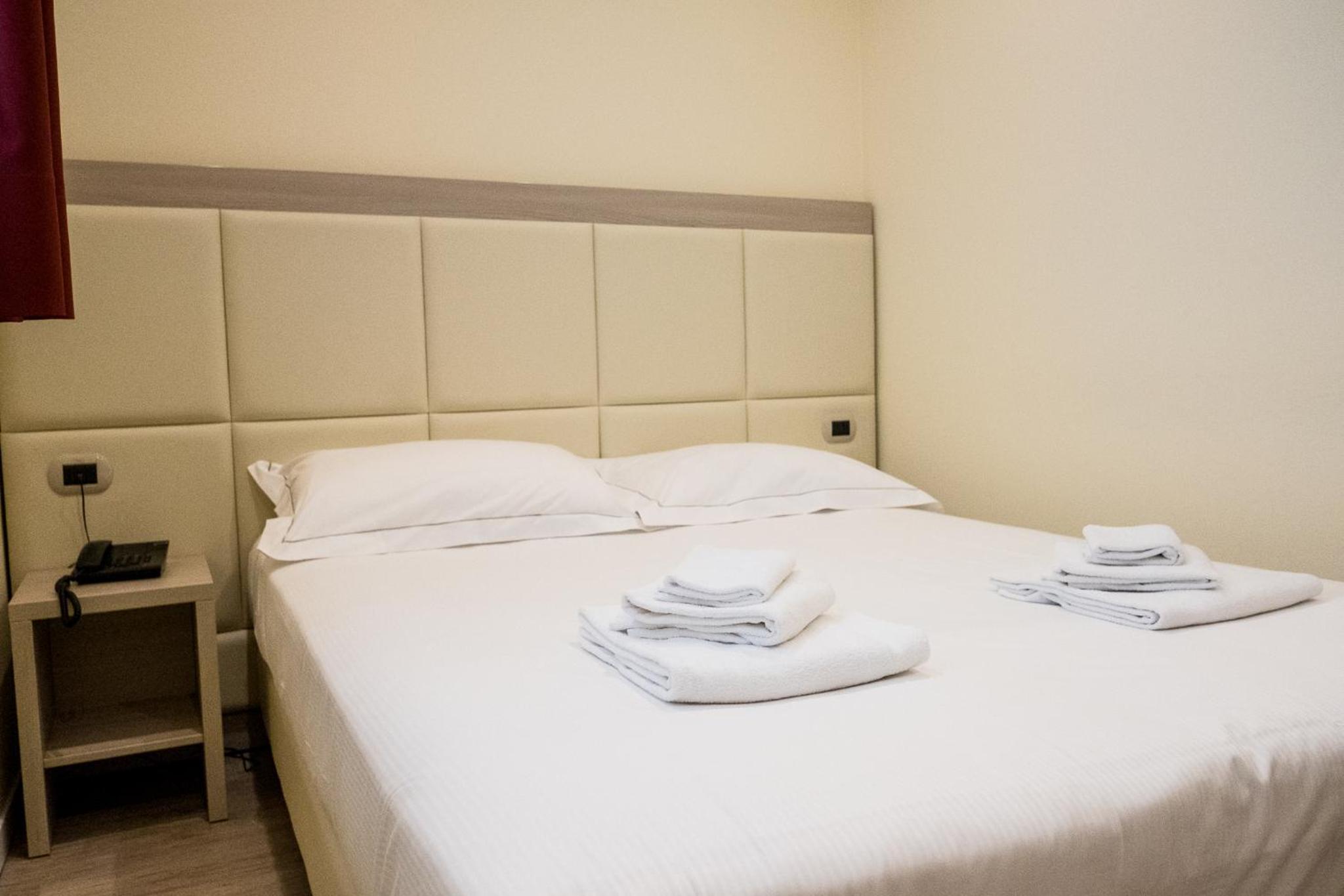 Economy Triple Room