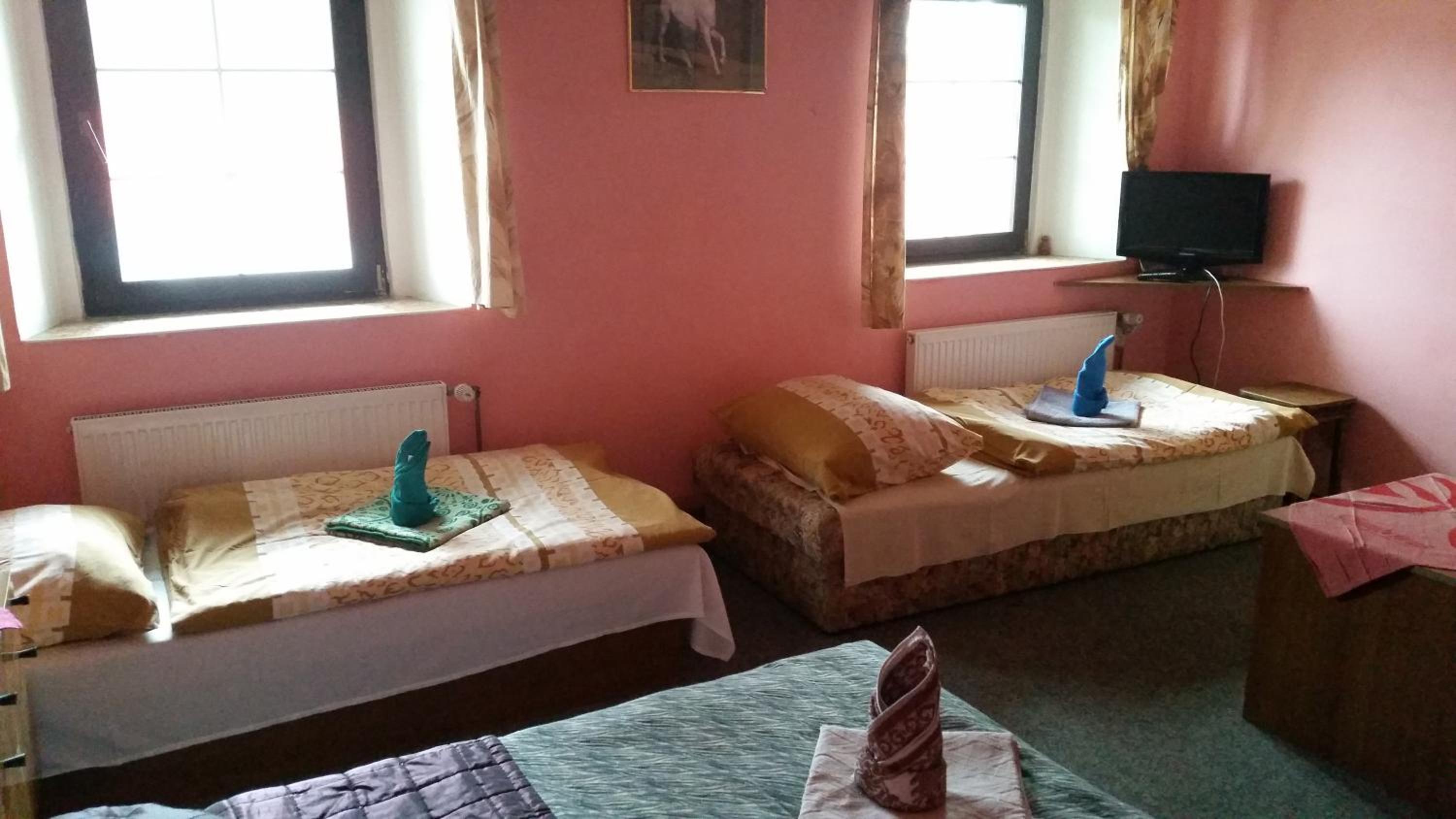 Economy Double Room photo 1