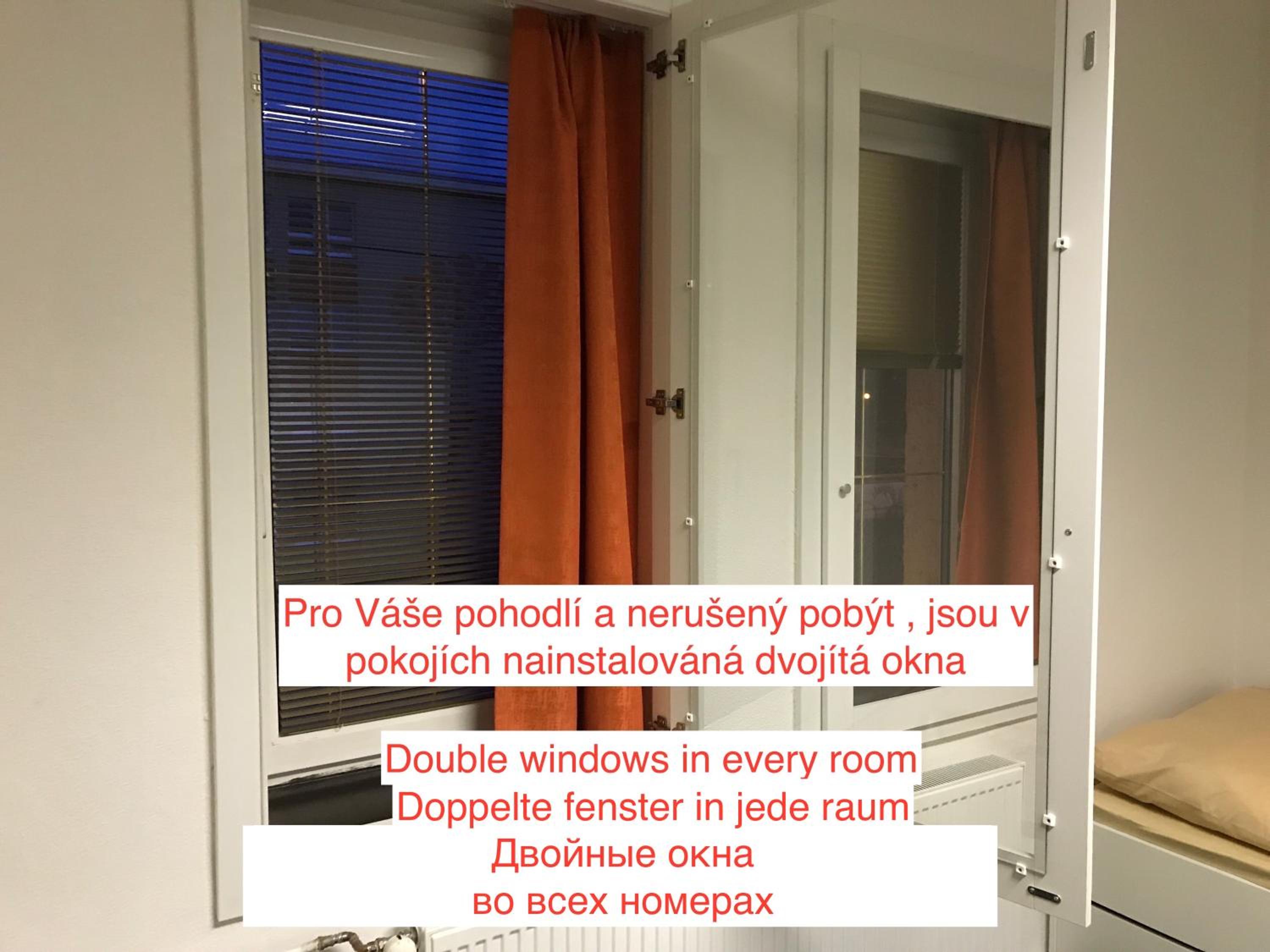 Twin Room with Private Bathroom - Photo 14