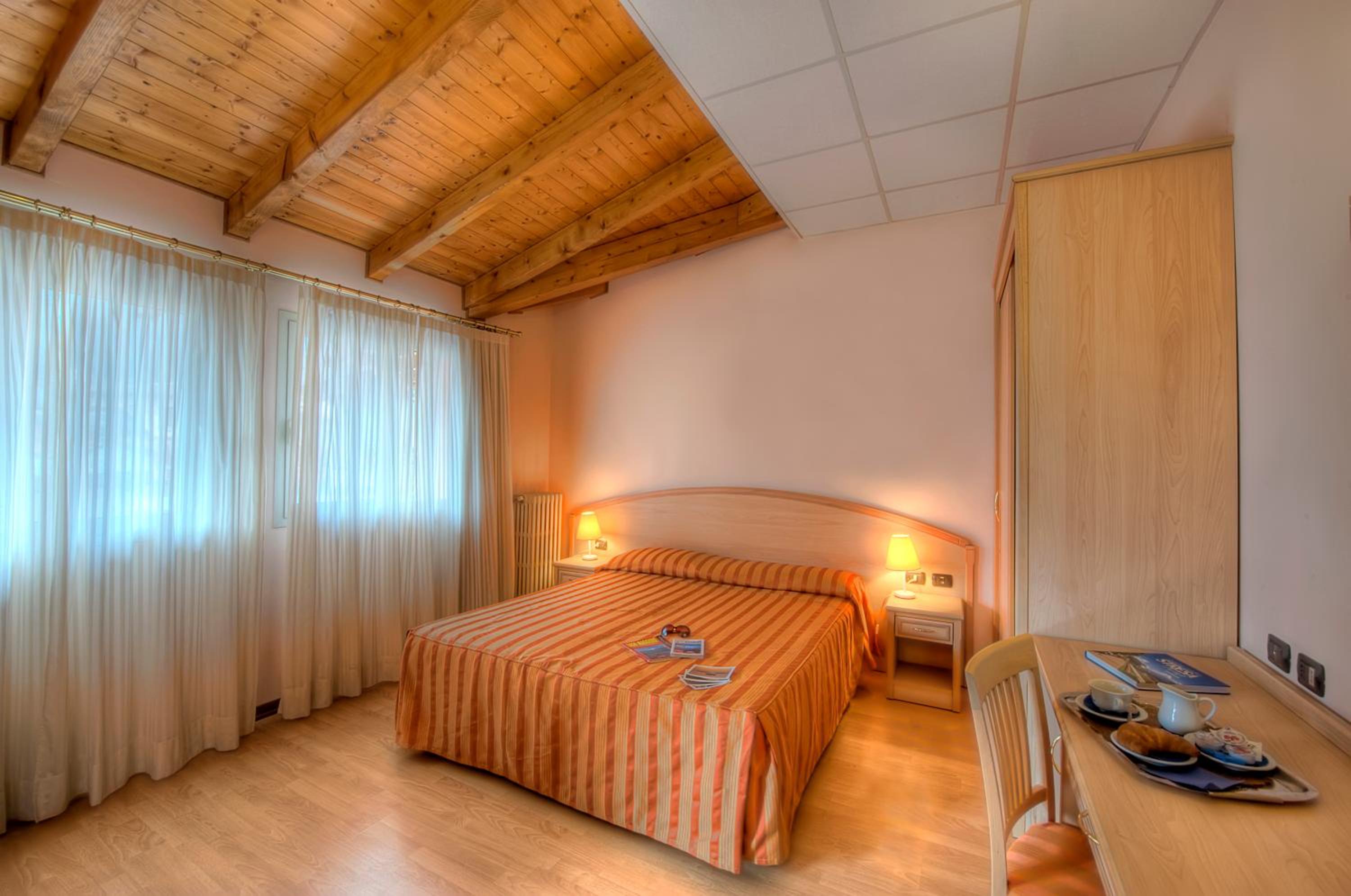 Suite - Photo 4