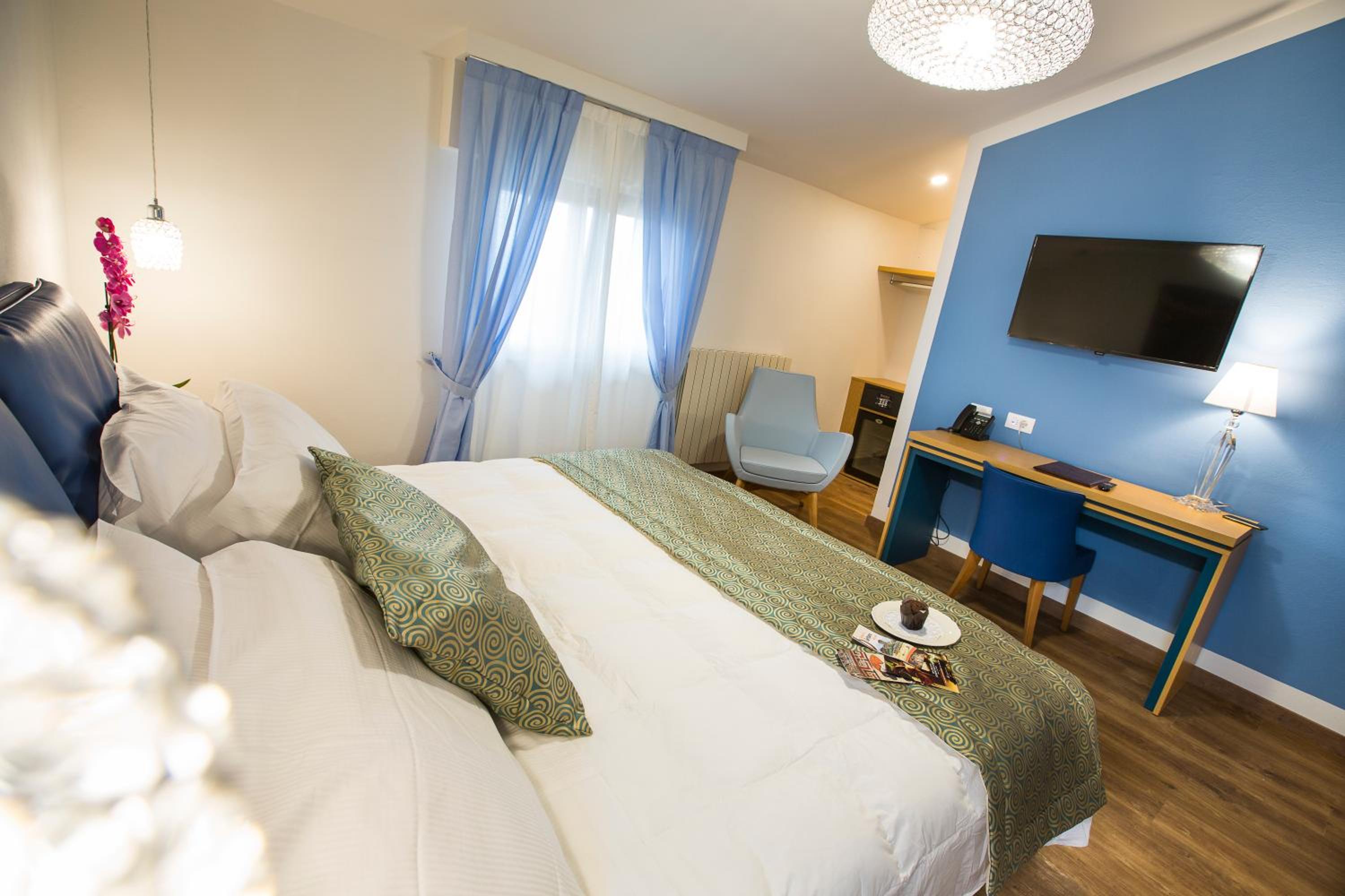 Superior Double Room - Photo 7